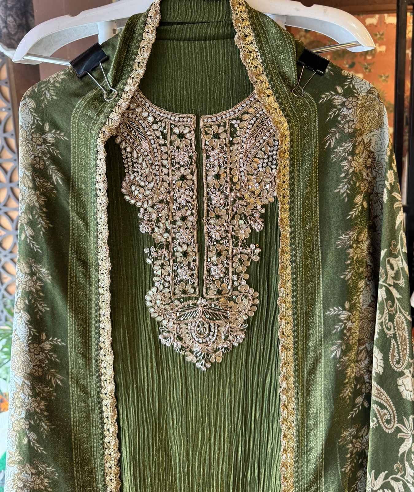 Pure crushed Shimmer tissue (Unstitched)