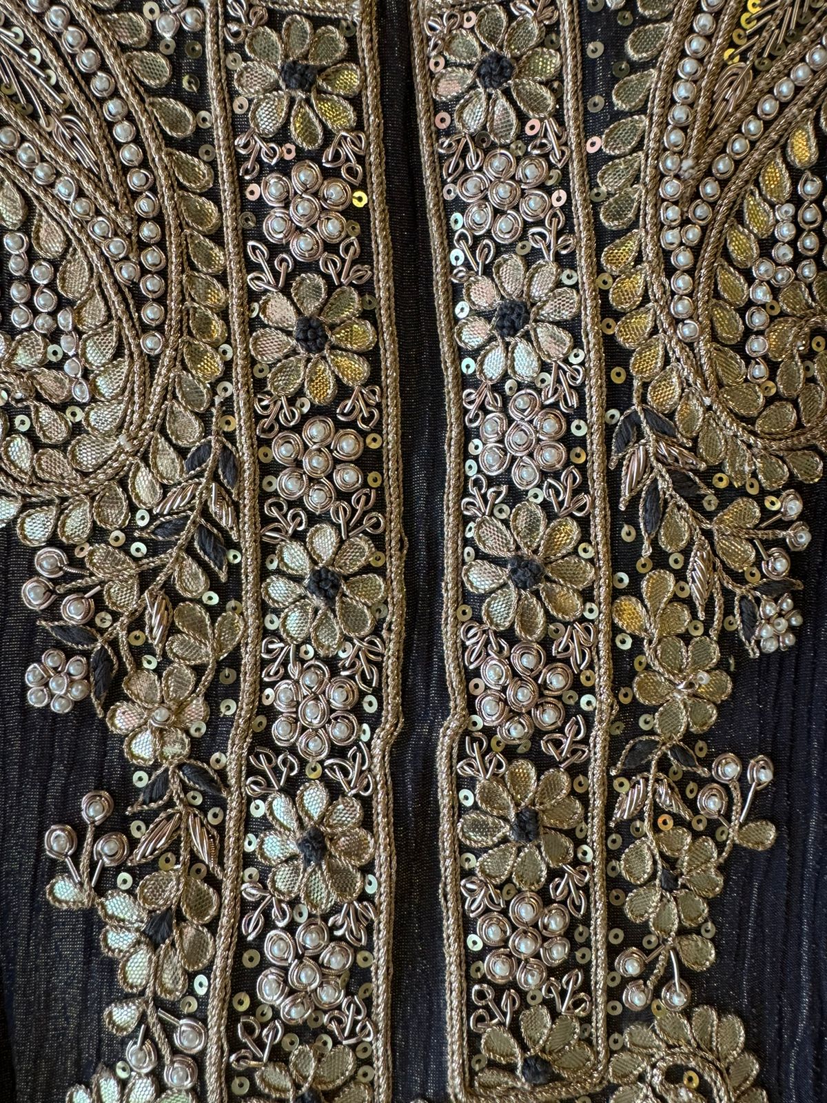 Pure crushed Shimmer tissue (Unstitched)