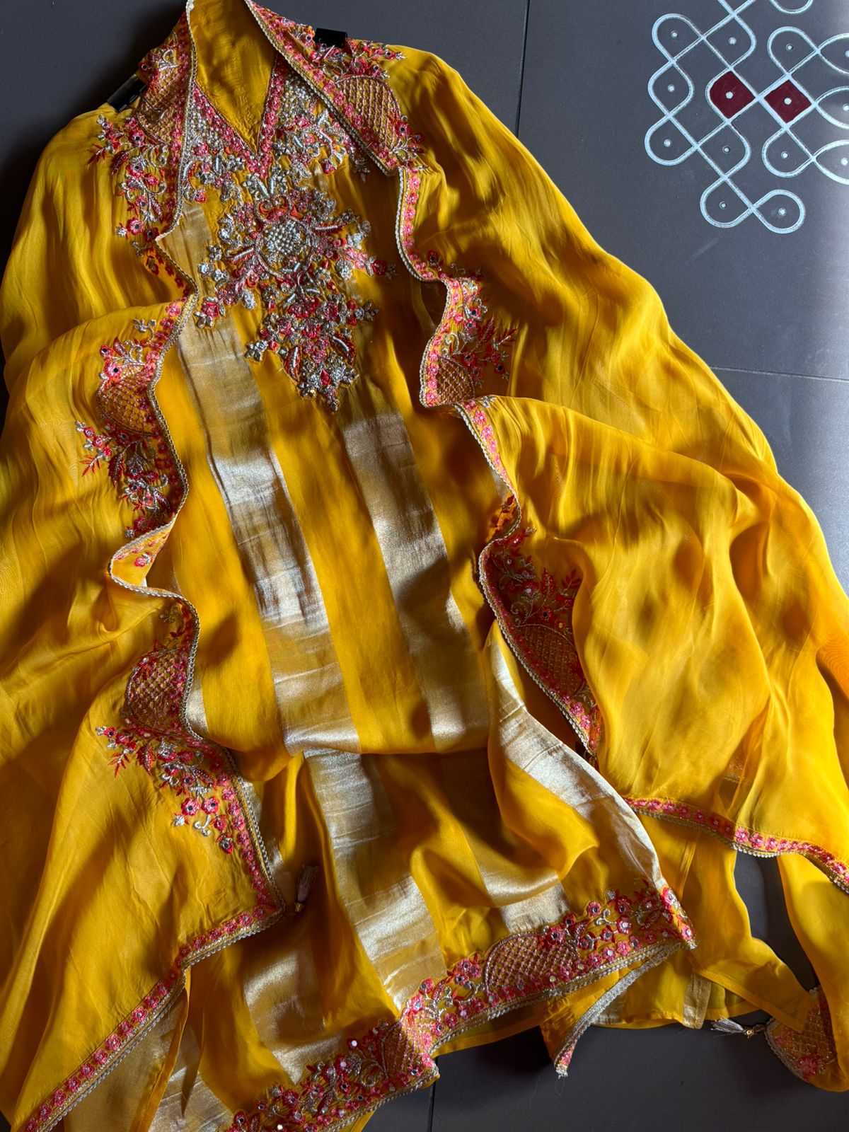 Beautiful Tissue twin zari Unstitched Shirt