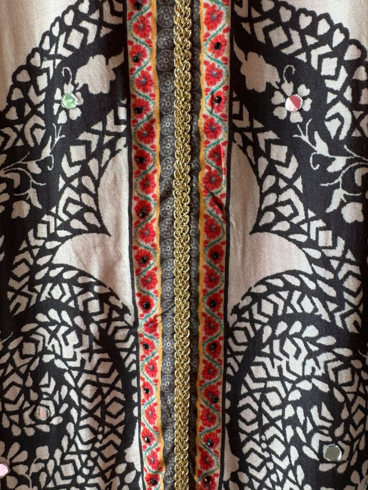 Shop our new Muslin Digital printed Pakistani suit