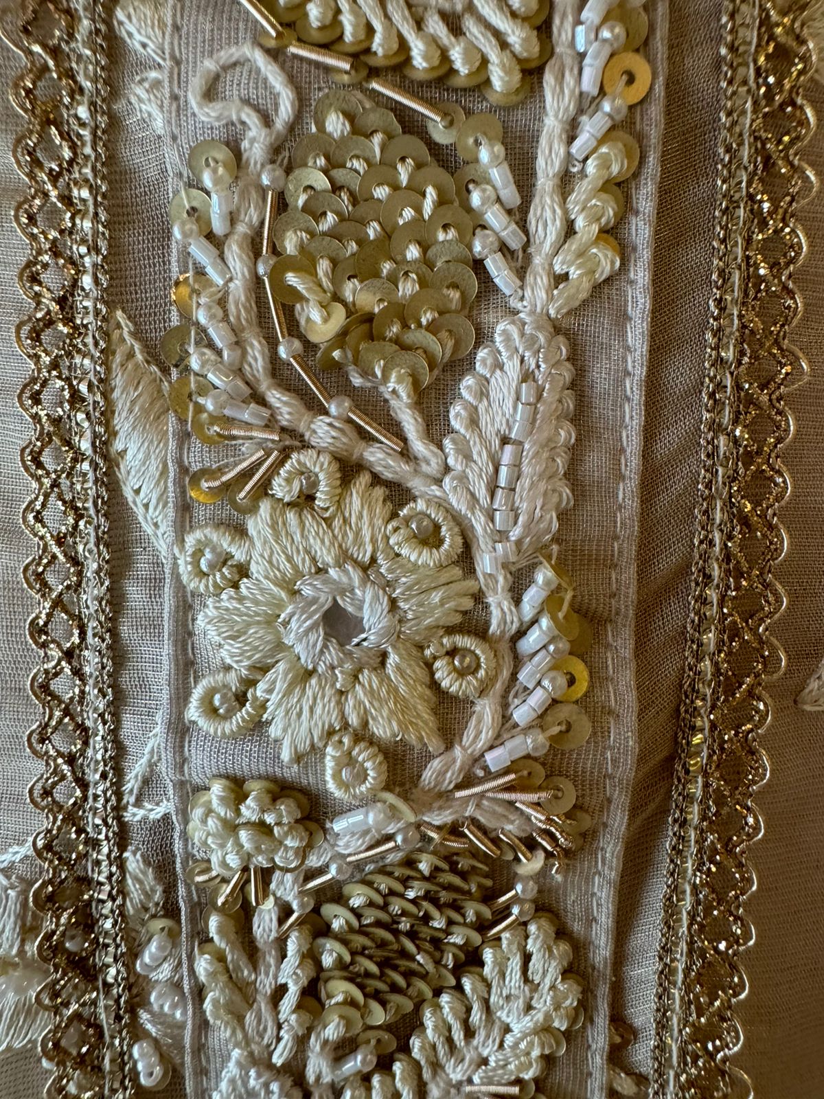 Shop Our Most Gorgeous Pakistani suit