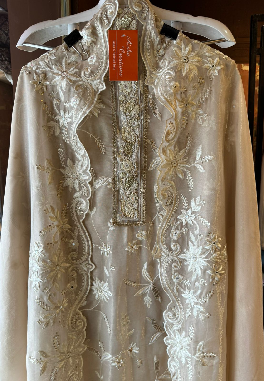 Shop Our Most Gorgeous Pakistani suit