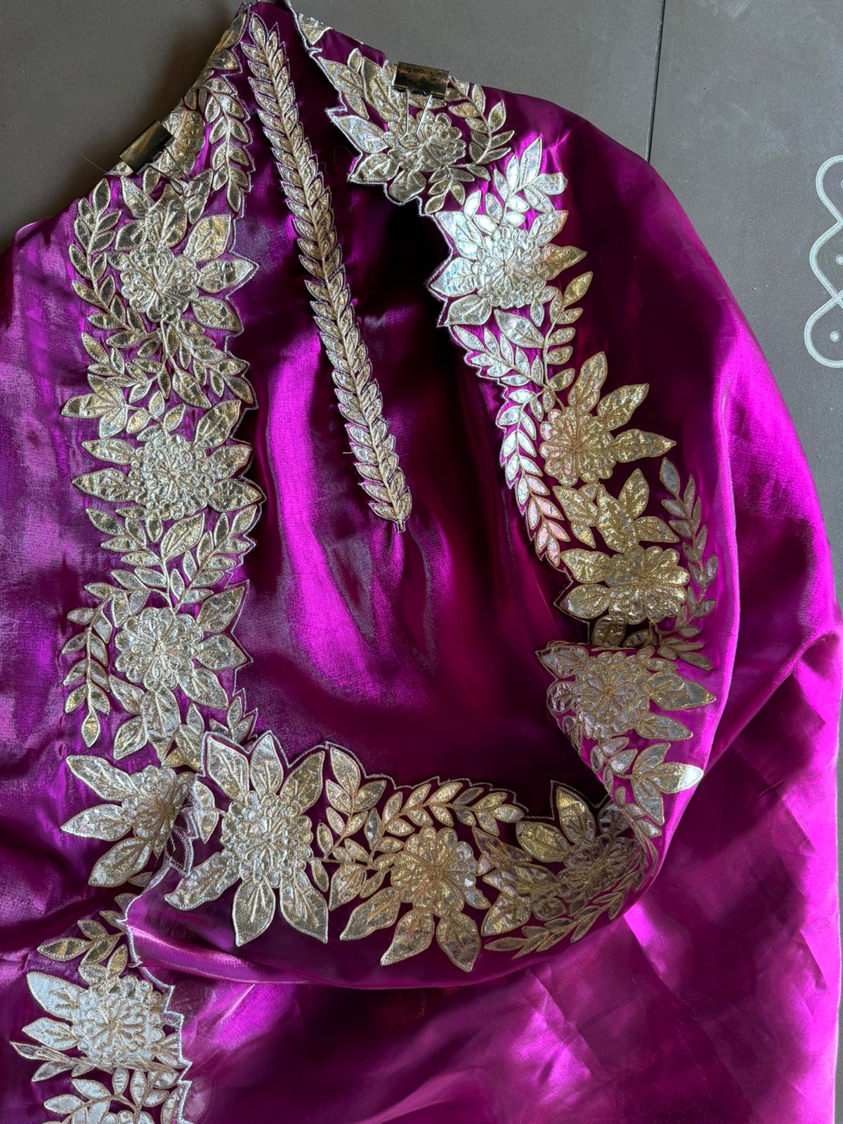 Pure glass tissue very soft and light in weight