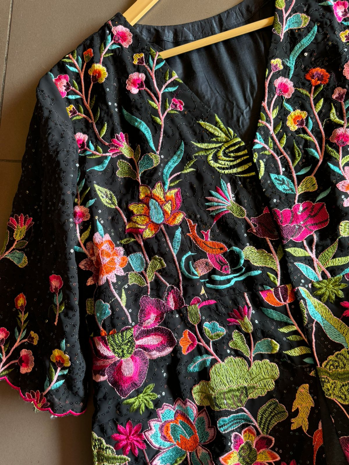 Georgette Kurta with thread embroidered