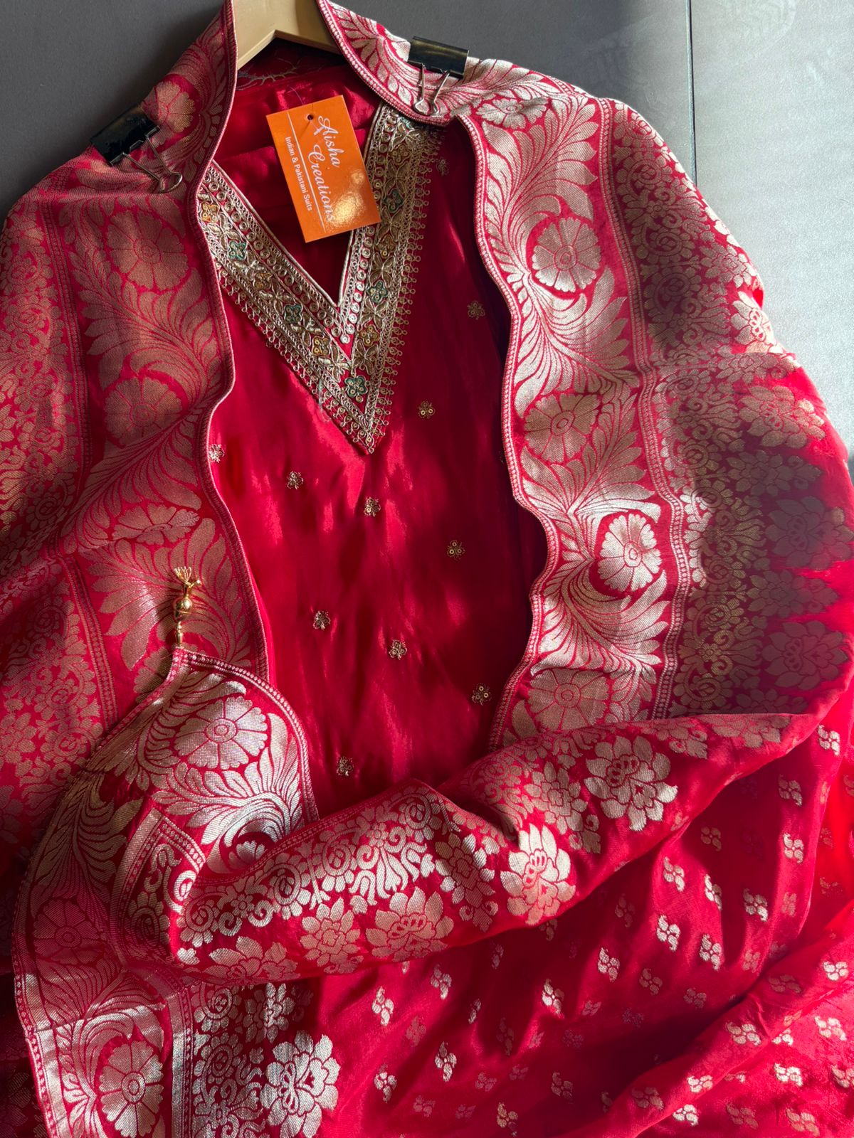 Semi Silk shirt with V neckline