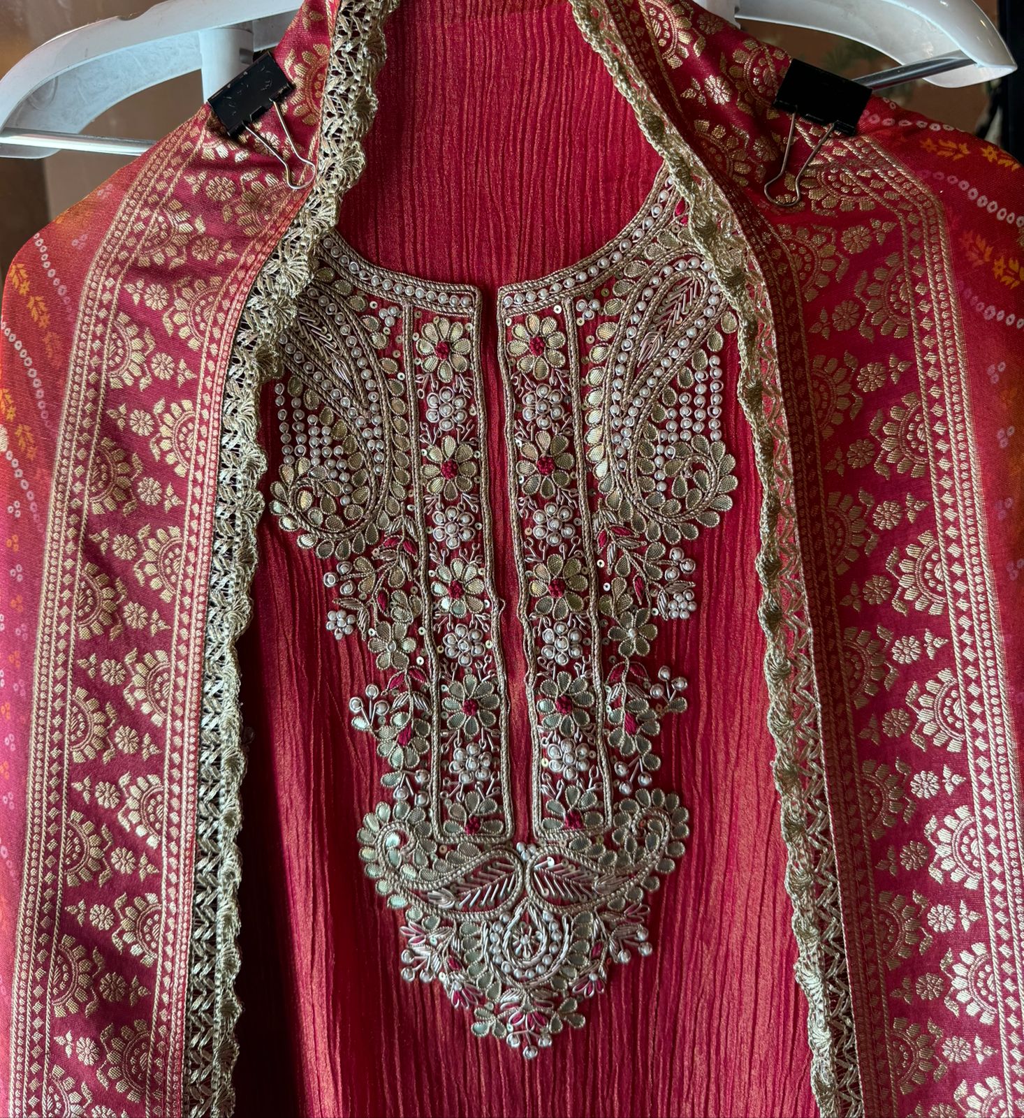 Pure crushed Shimmer tissue (Unstitched)