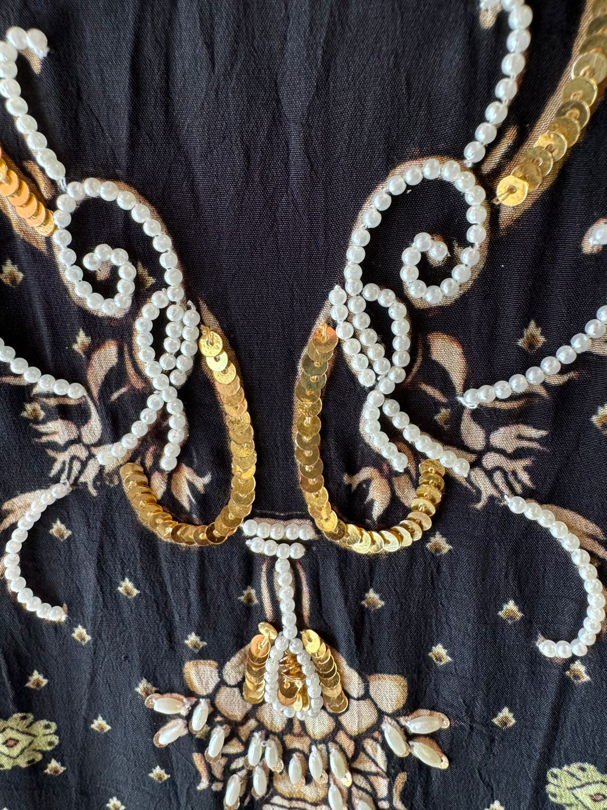 Pure crepe Pakistani digital prints (Unstitched fabrics)