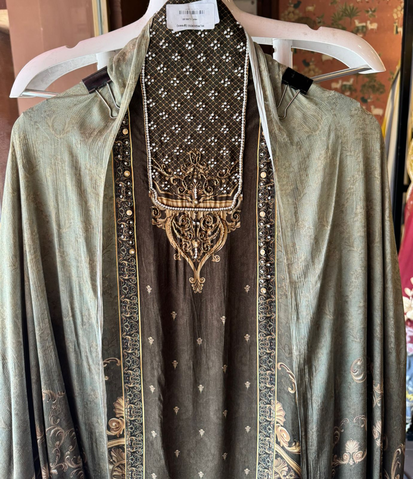 Pure crepe Pakistani digital prints (Unstitched fabrics)