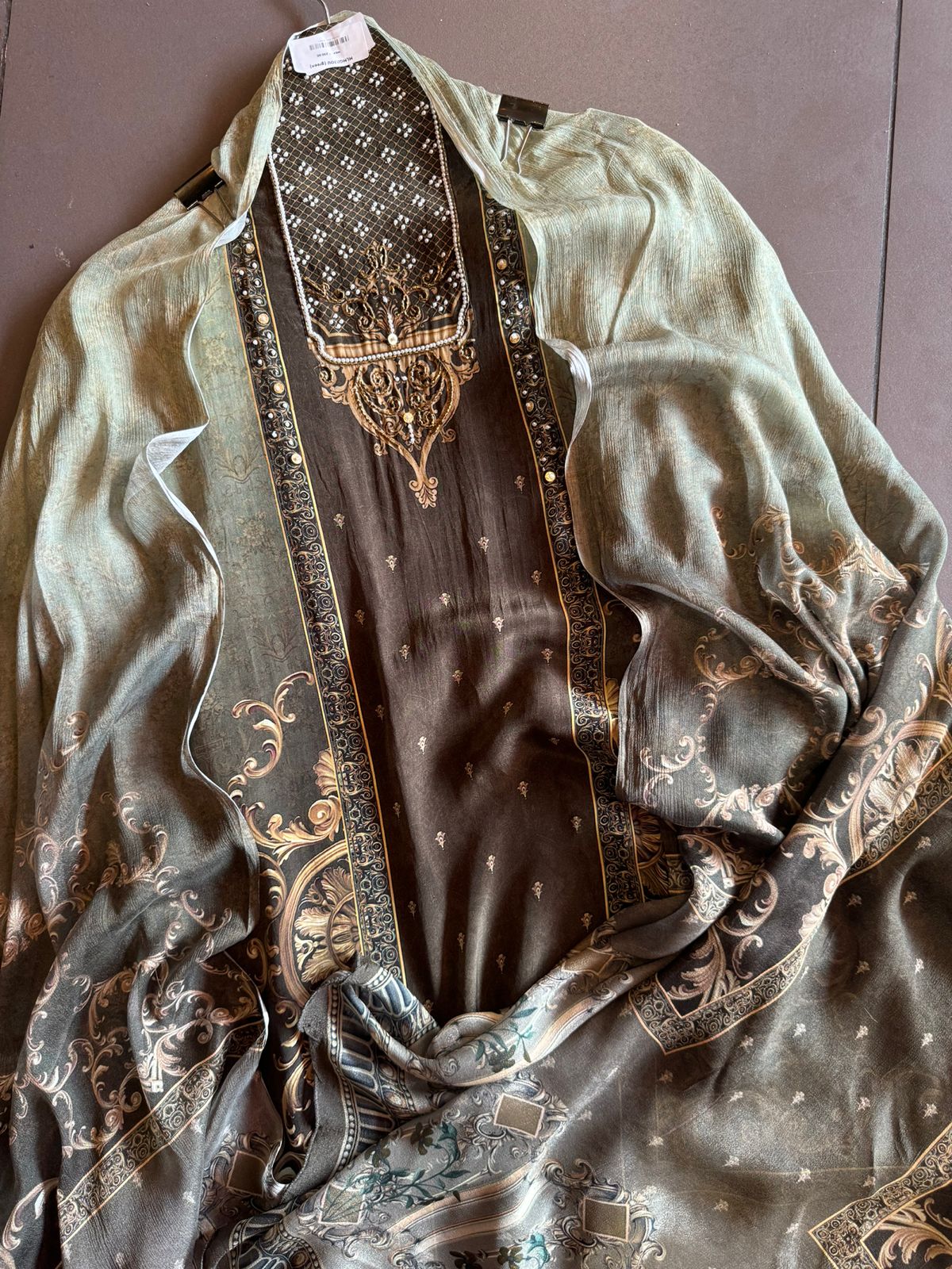 Pure crepe Pakistani digital prints (Unstitched fabrics)