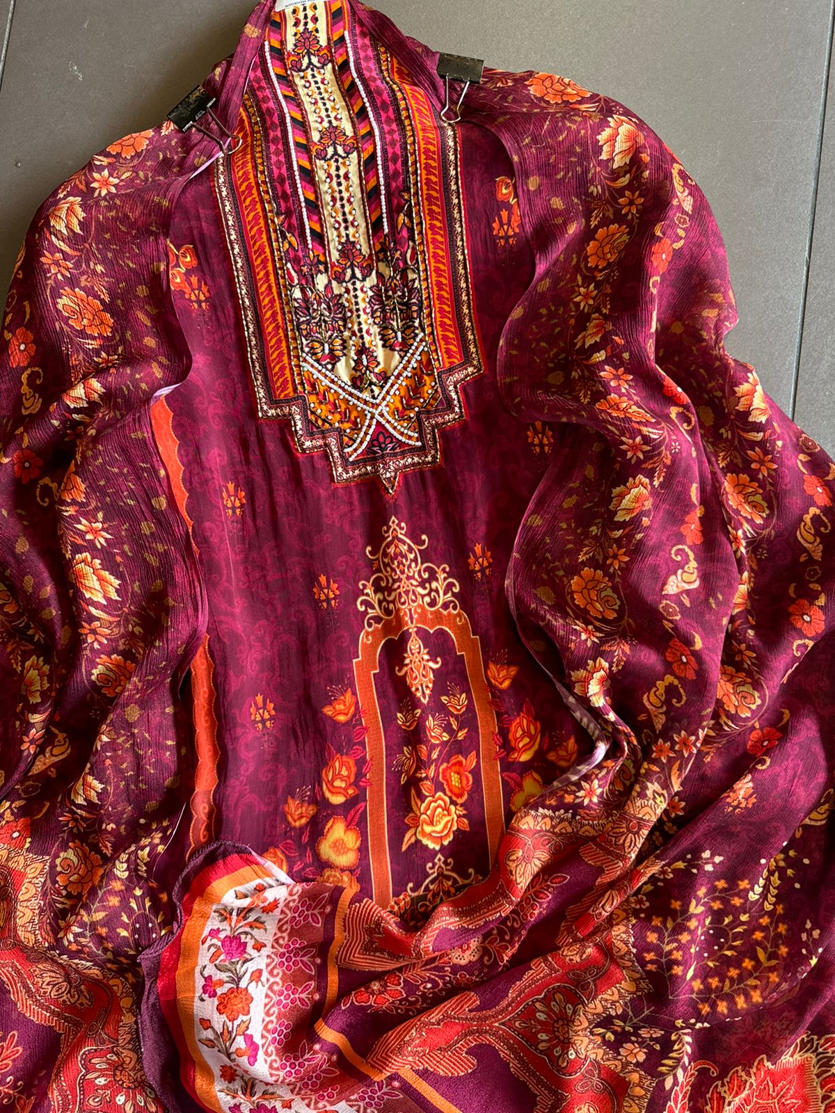 Pure crepe Pakistani digital prints (Unstitched fabrics)
