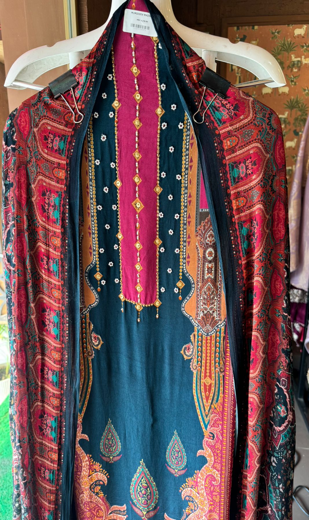 Pure crepe Pakistani digital prints (Unstitched fabrics)