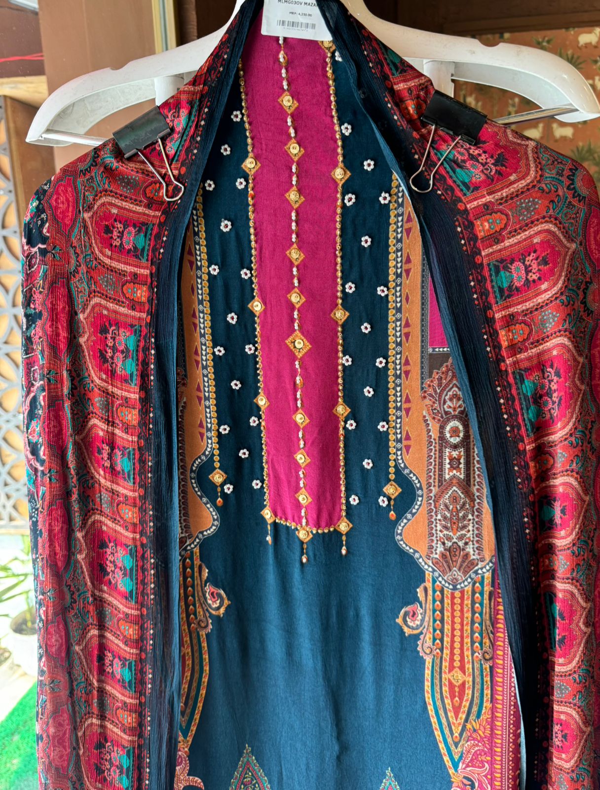 Pure crepe Pakistani digital prints (Unstitched fabrics)