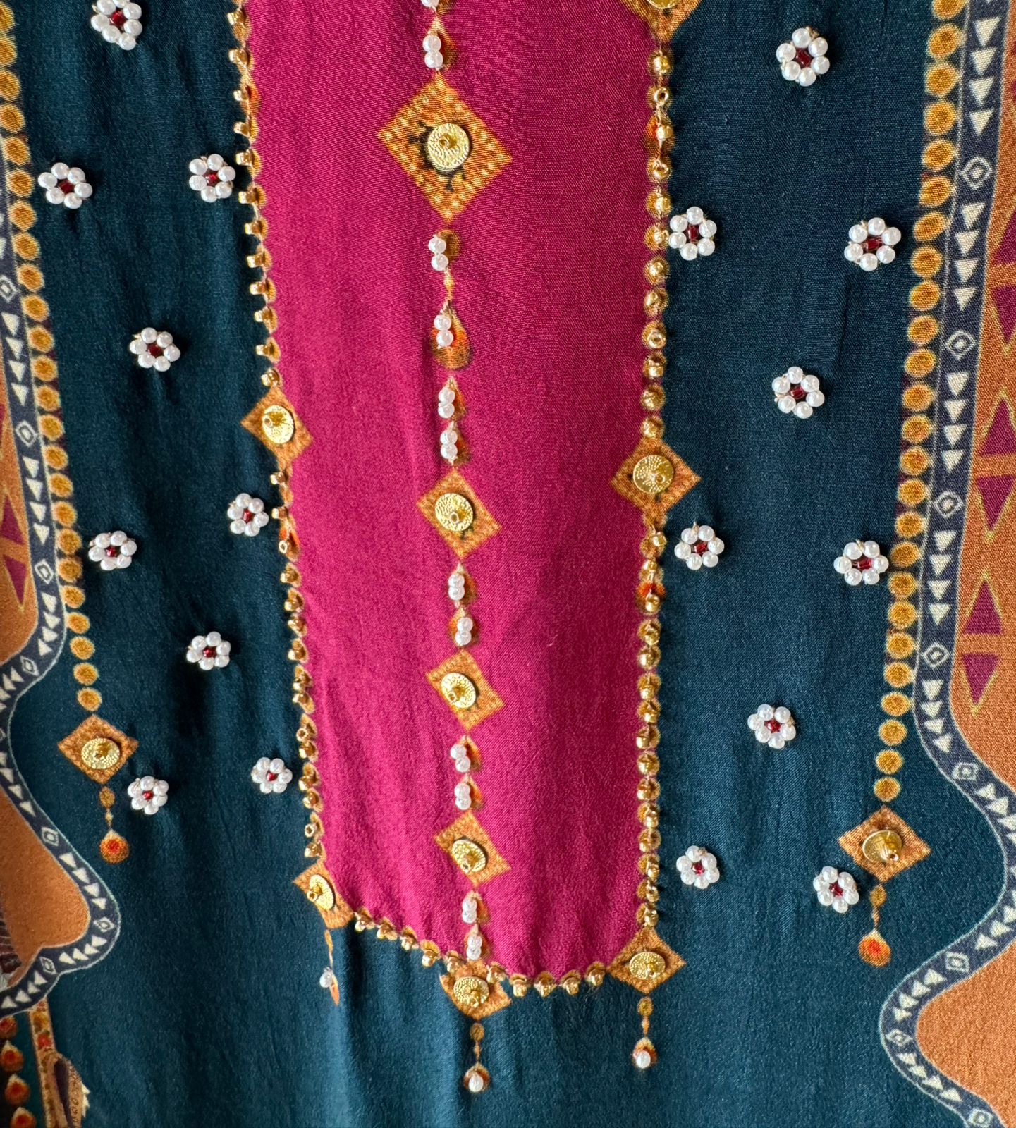 Pure crepe Pakistani digital prints (Unstitched fabrics)