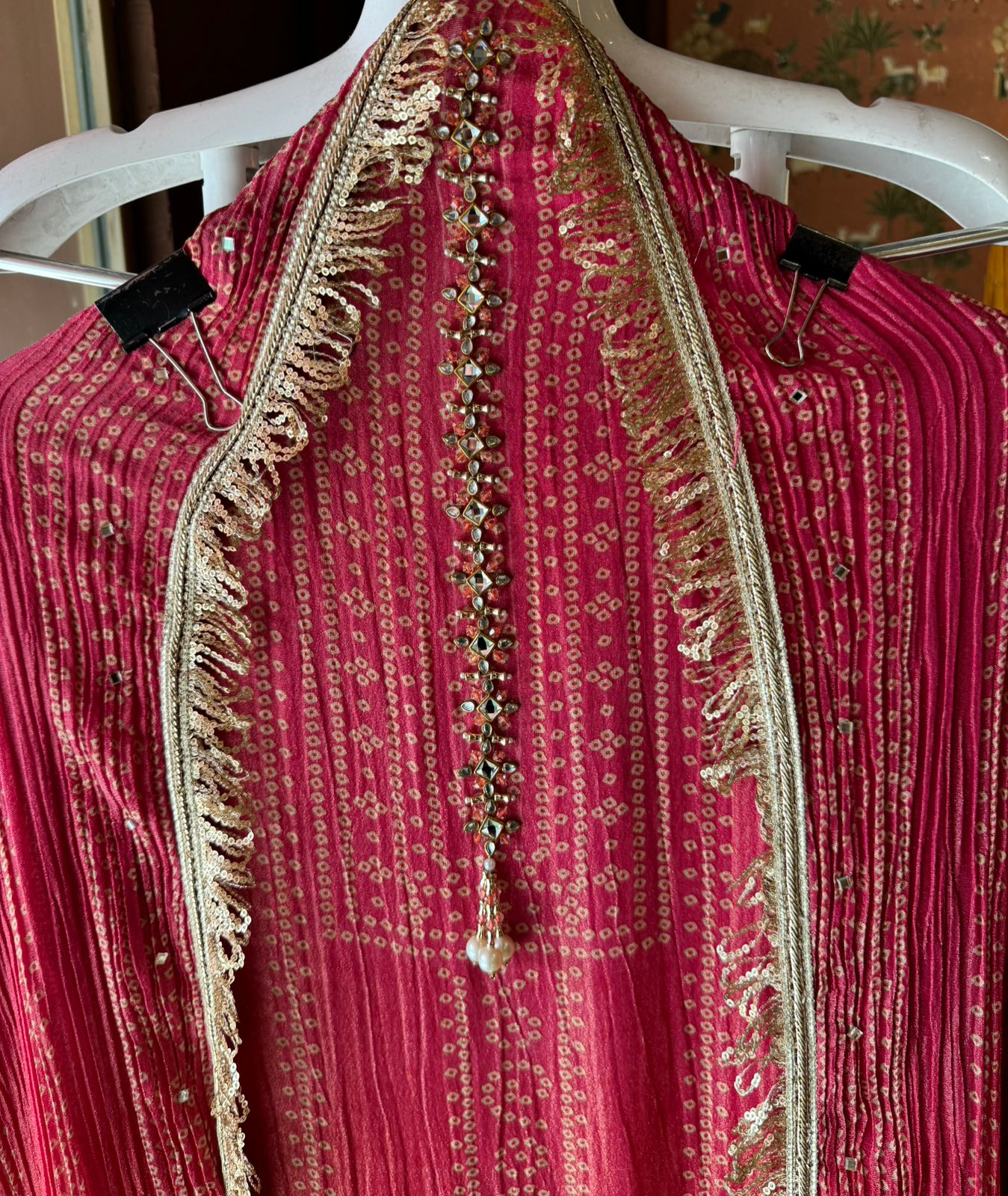 Crushed stretchable Tissue fabric