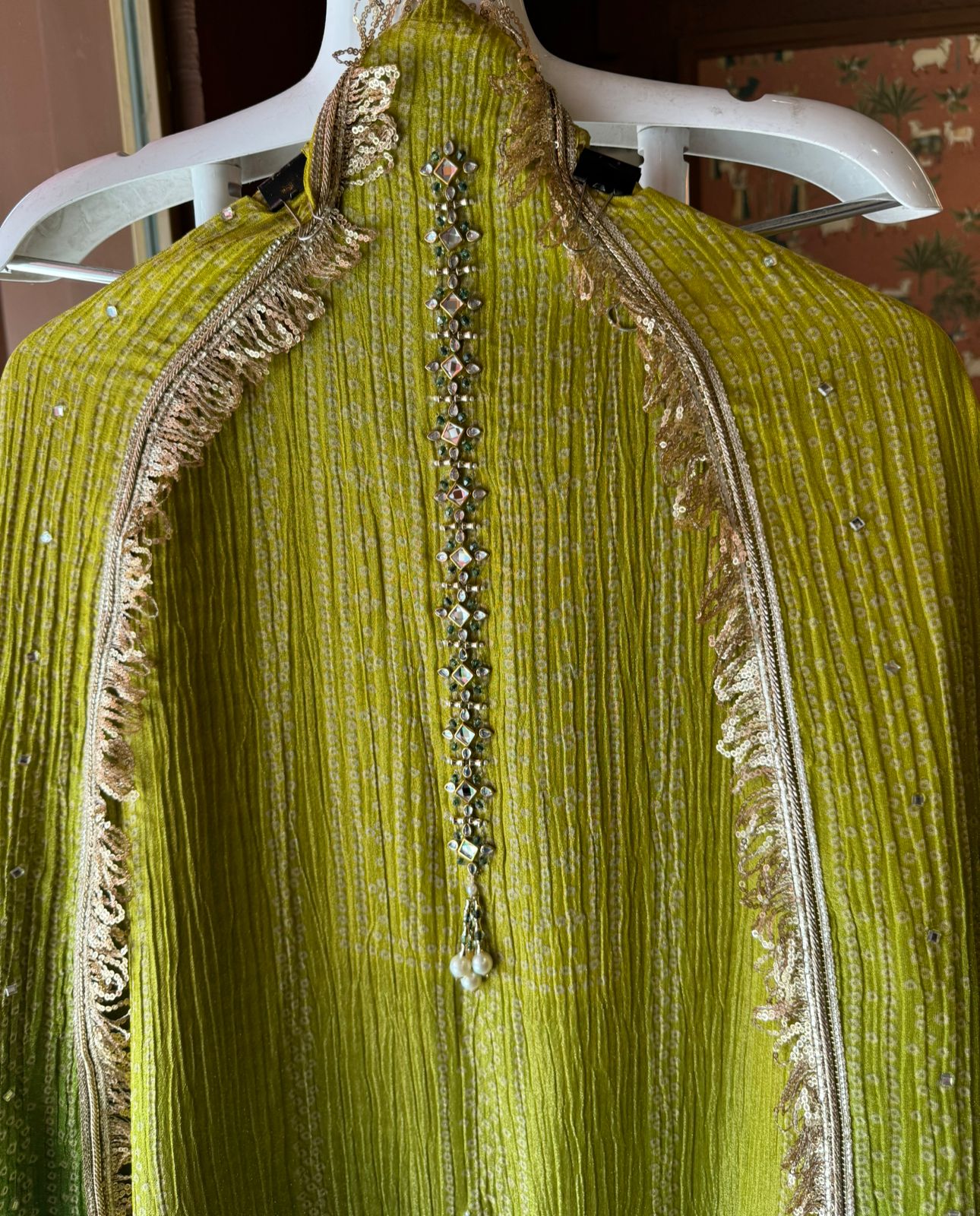 Crushed stretchable Tissue fabric