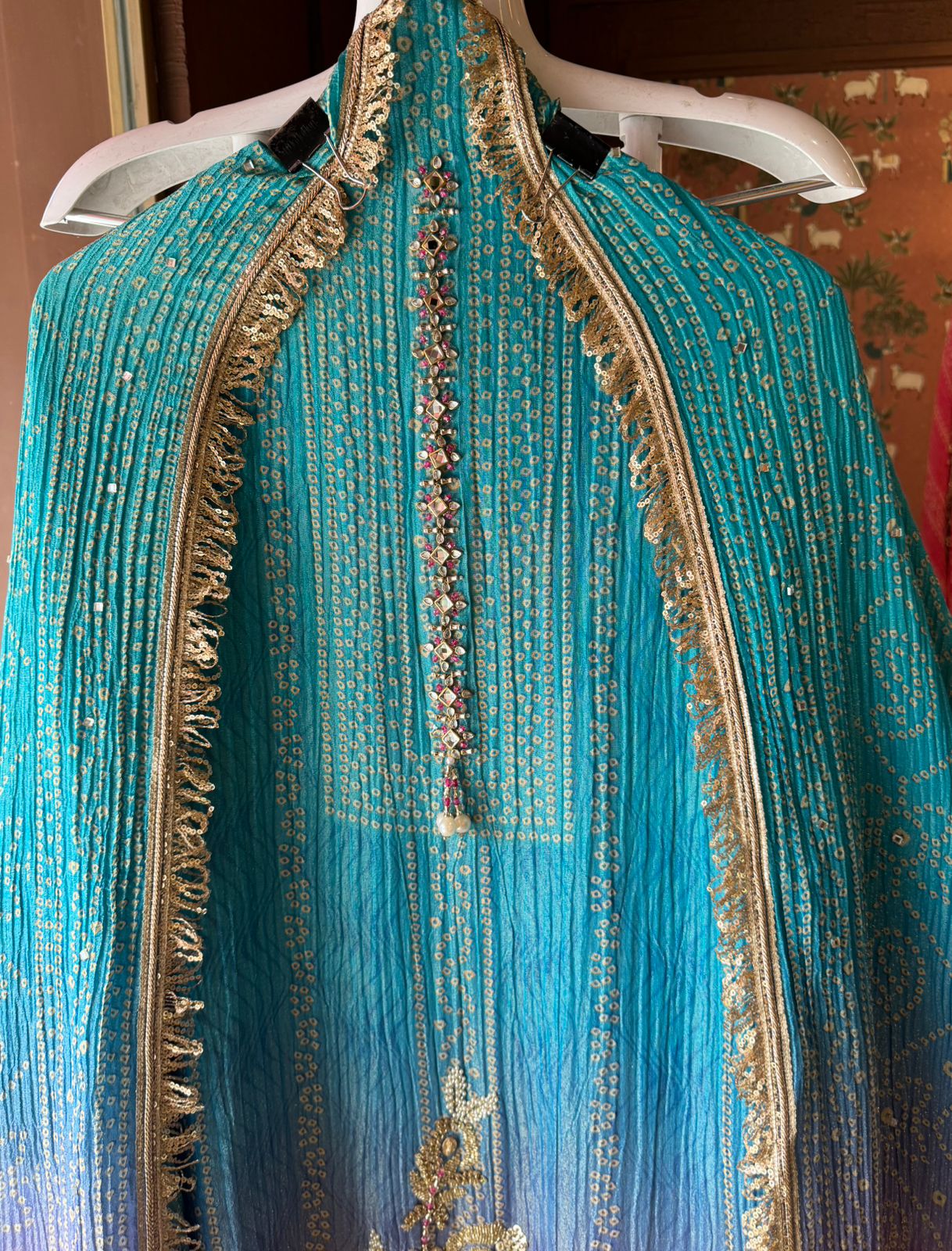 Crushed stretchable Tissue fabric