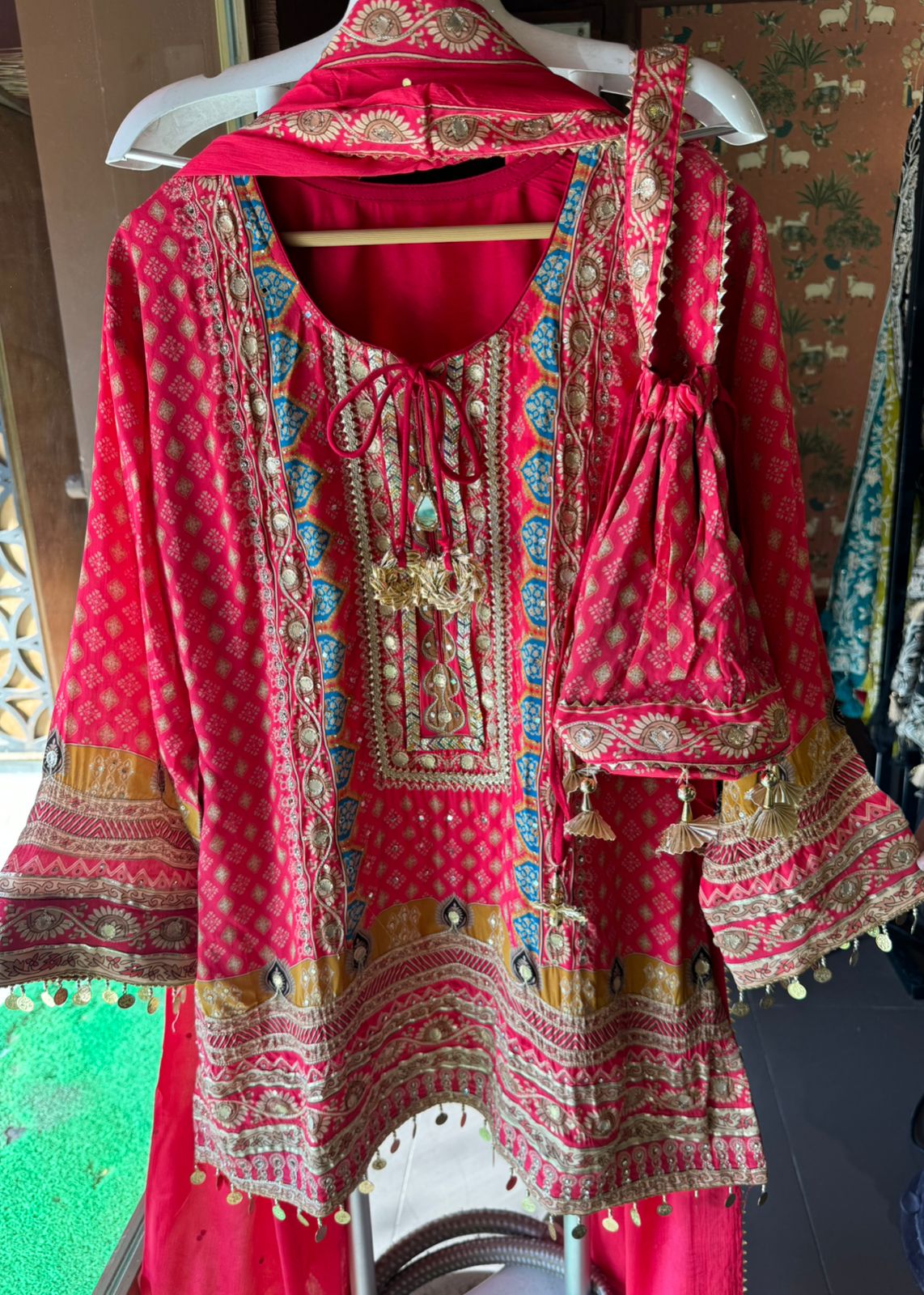 Shop our New range of Sharara sets on pure crepe