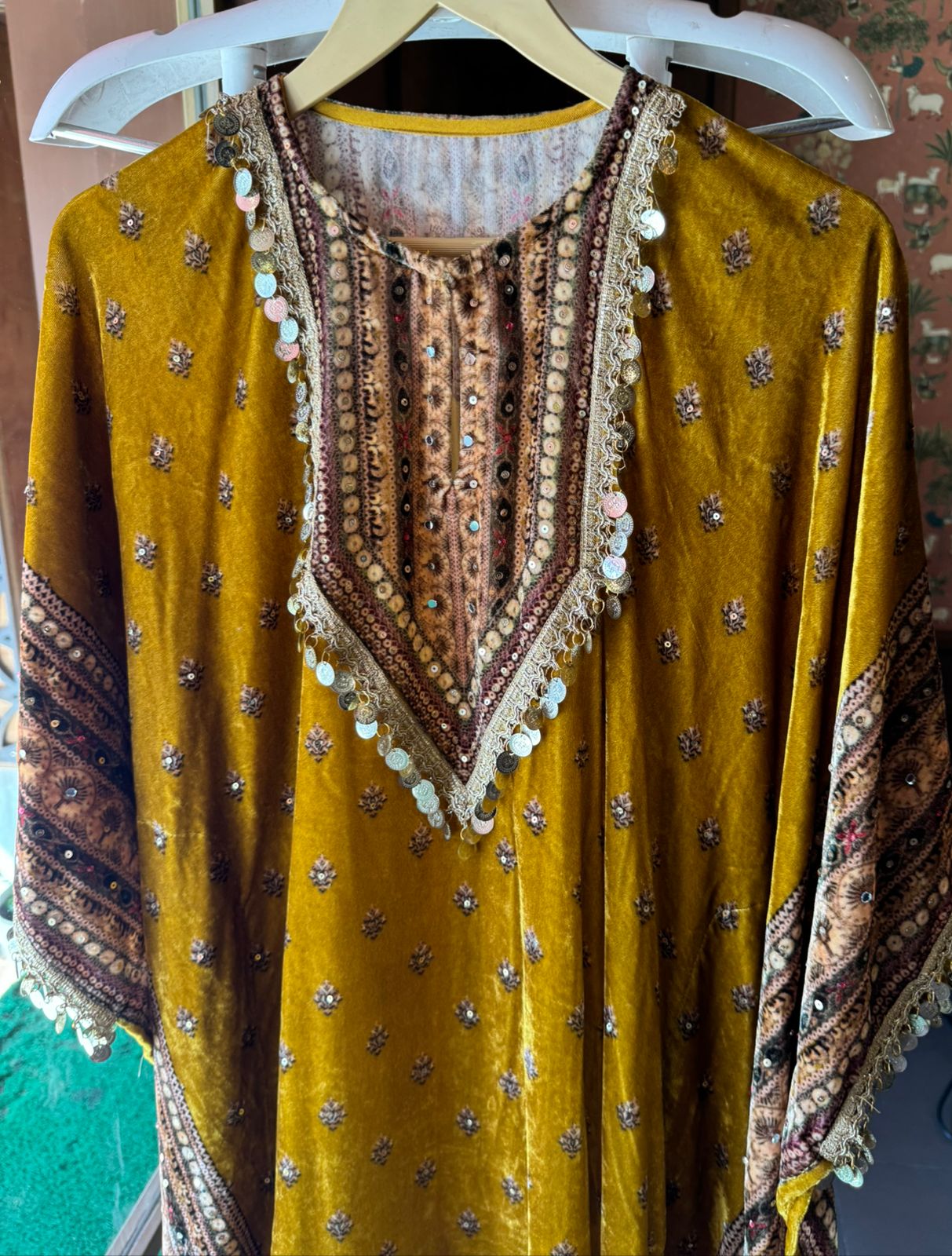 Digital printed velvet kaaftan set
