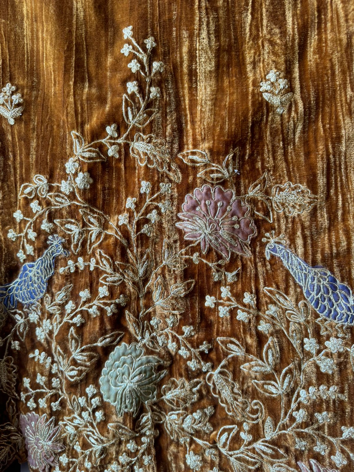 Crushed velvet unstitched designer suit concept With very beautiful daaman