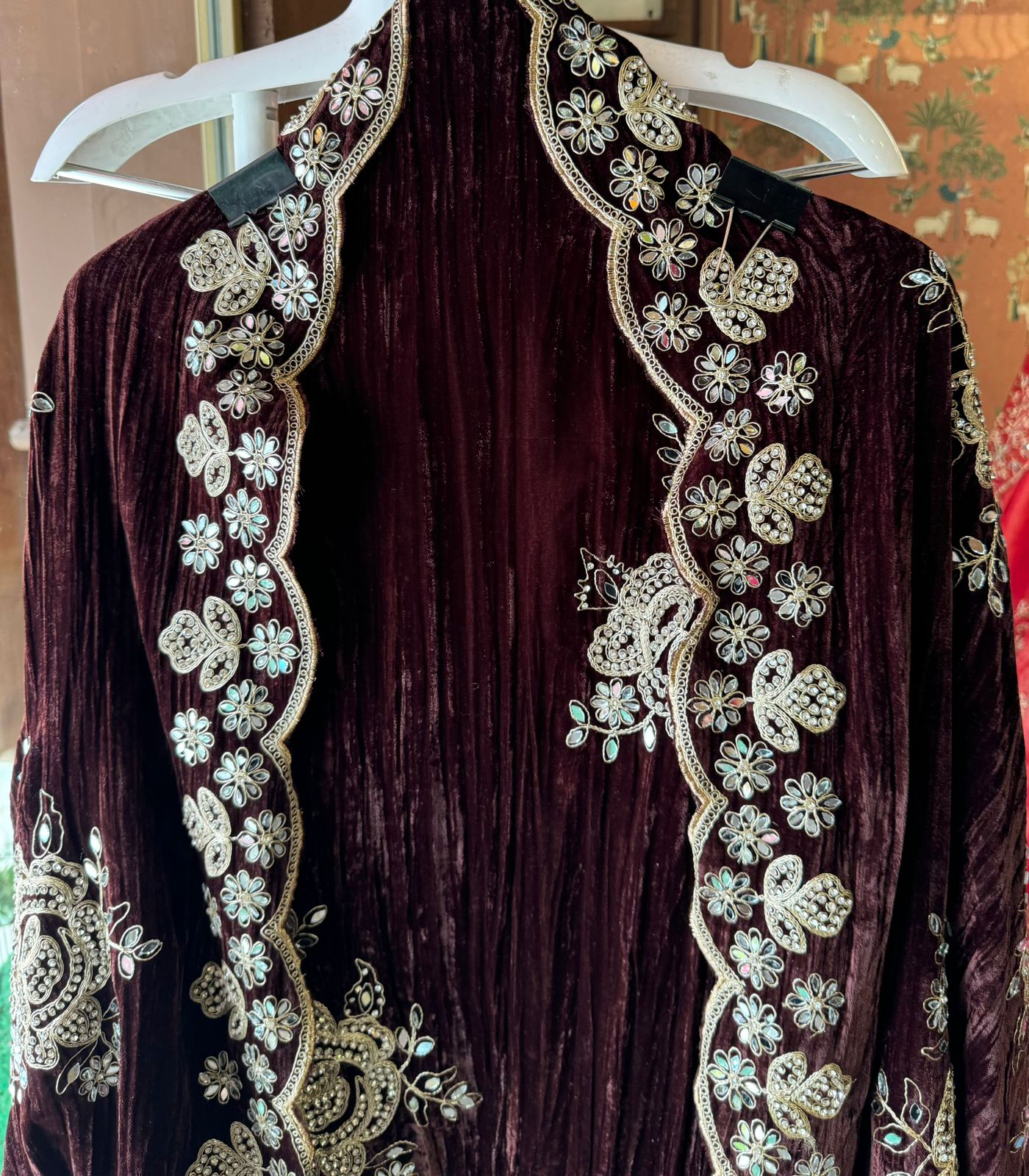 Crushed velvet unstitched Suits