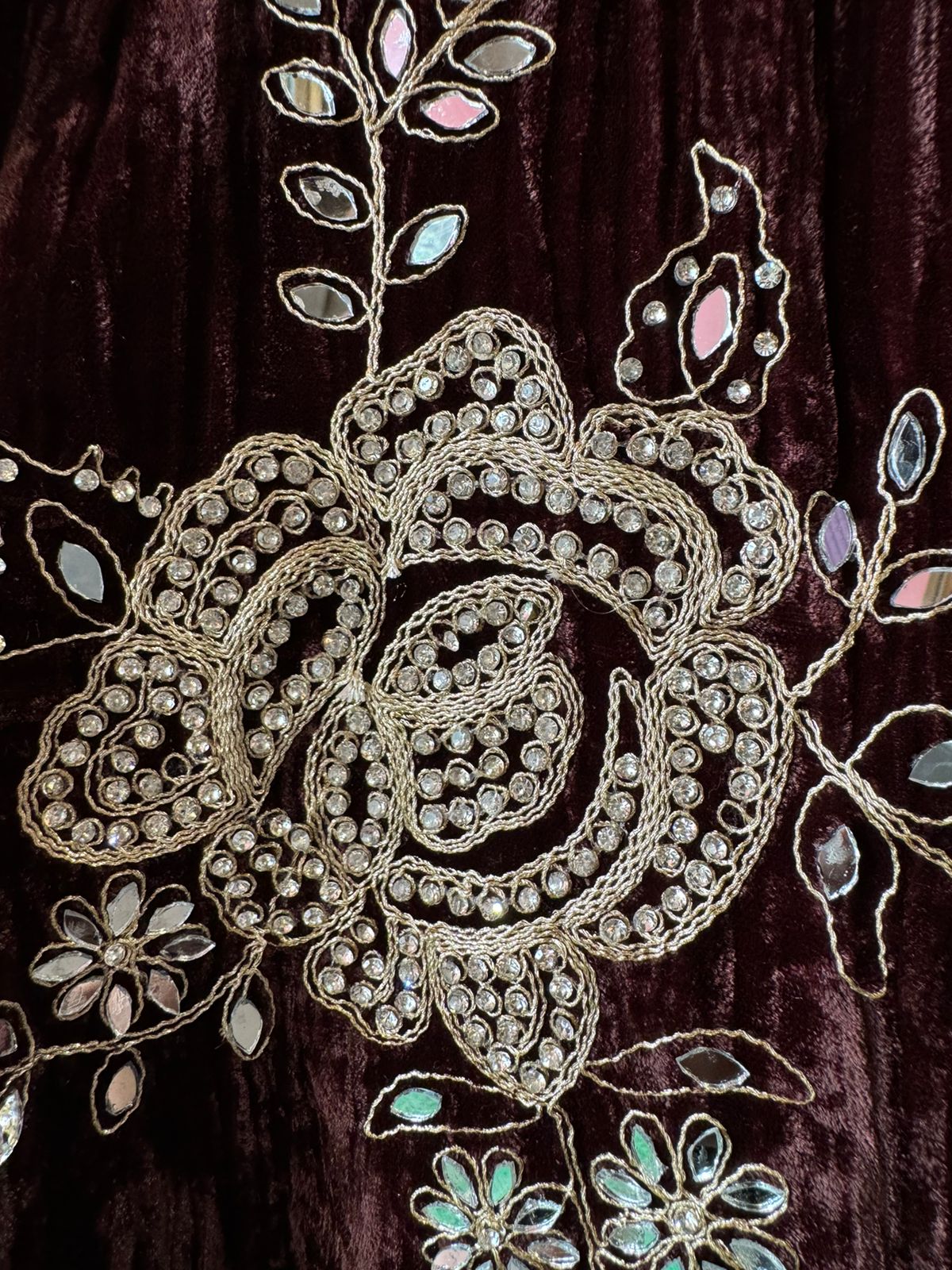 Crushed velvet unstitched Suits