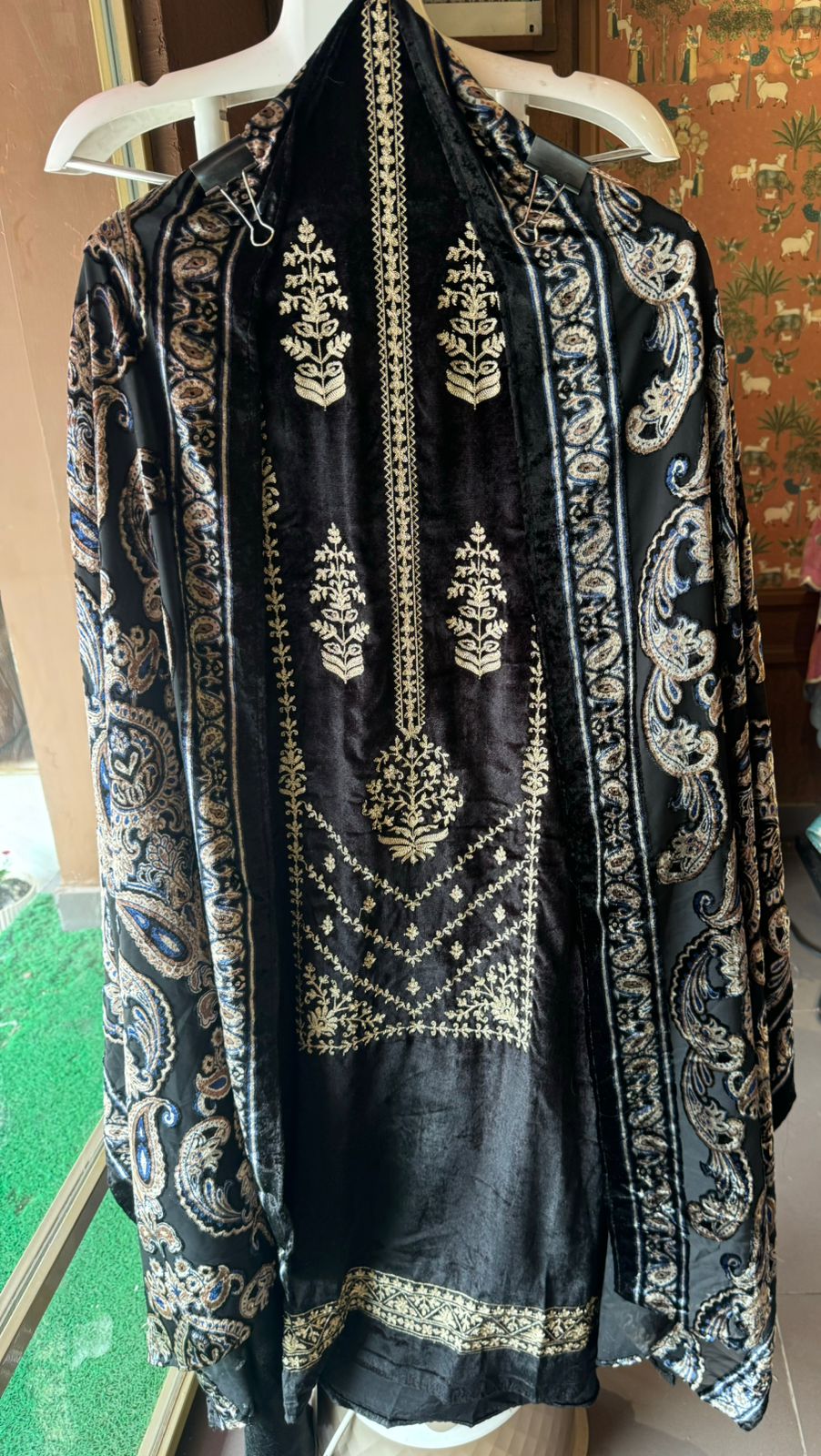 Shop our latest launch this winters of velvet suits with brasso shawls