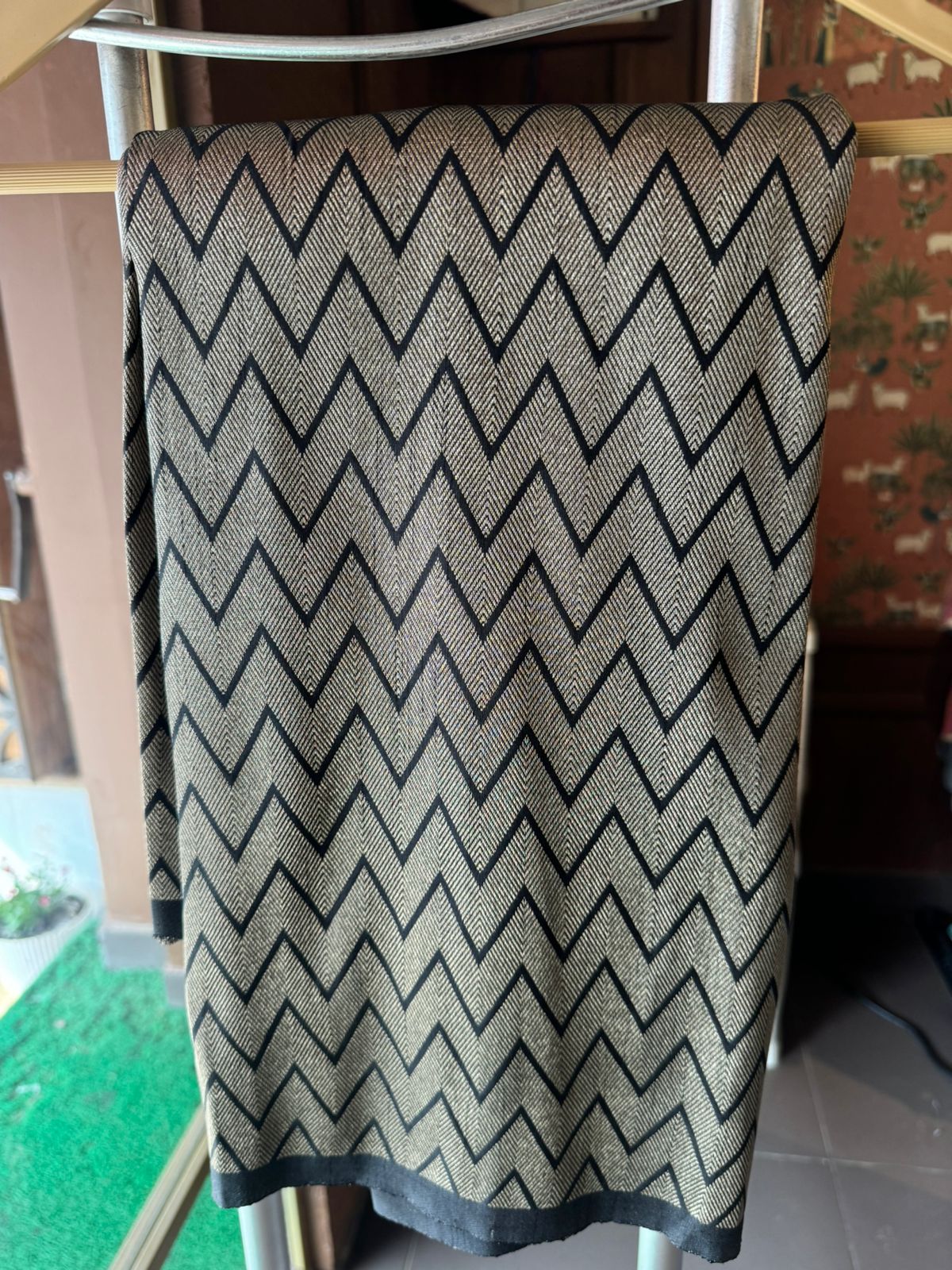 Shop our latest launch this winters of velvet suits with brasso shawls