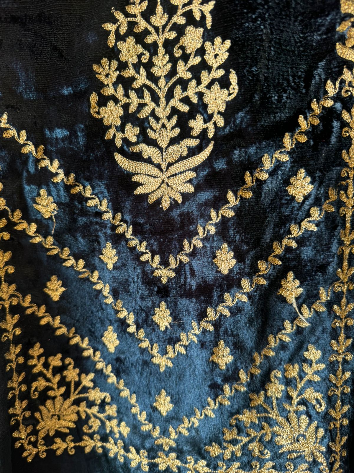 Shop our latest launch this winters of velvet suits with brasso shawls