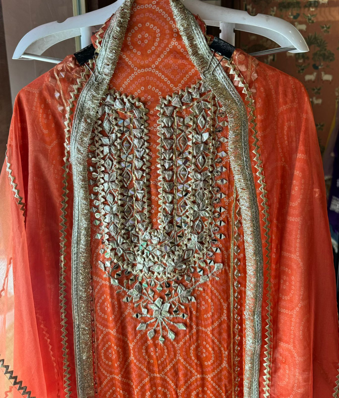 Pure chinon bandej unstitched suits