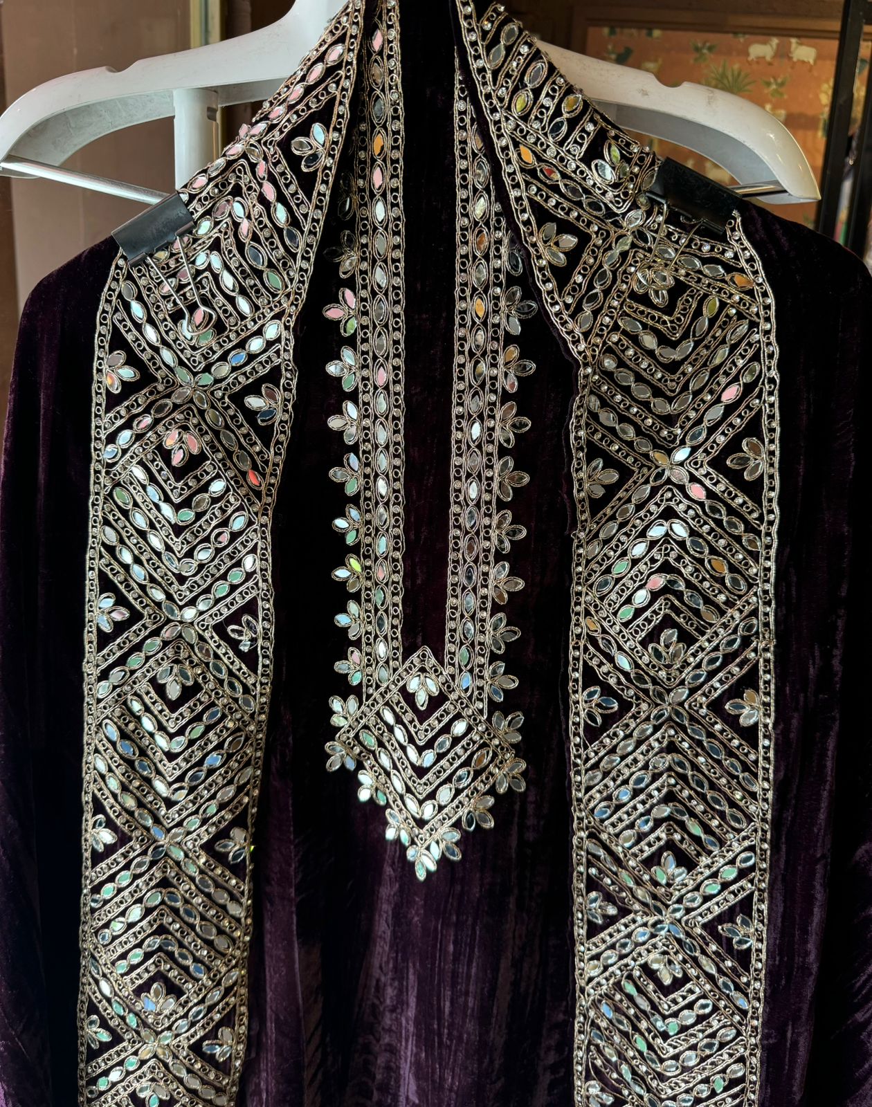 Crushed velvet unstitched Suit