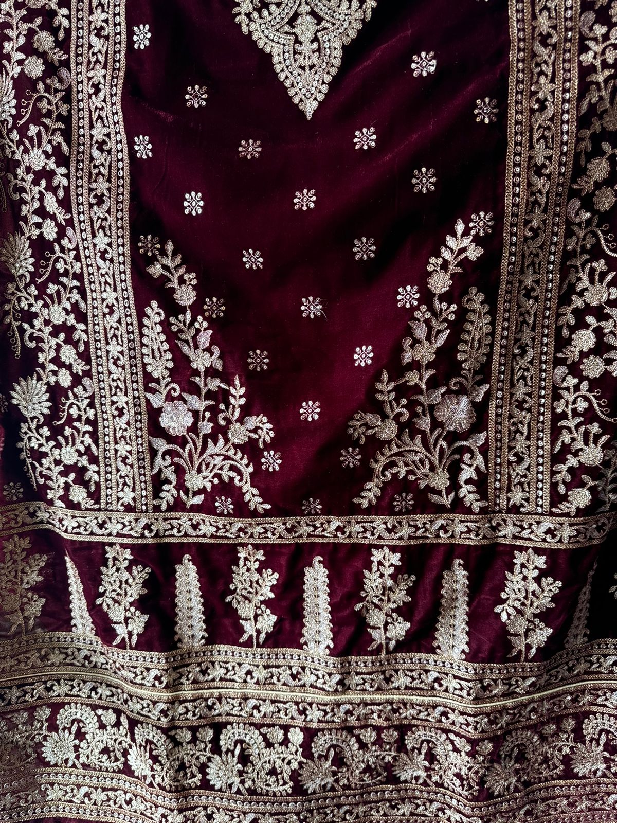 Shop our latest launch of Pakistani suit in velvet in 5 Colours