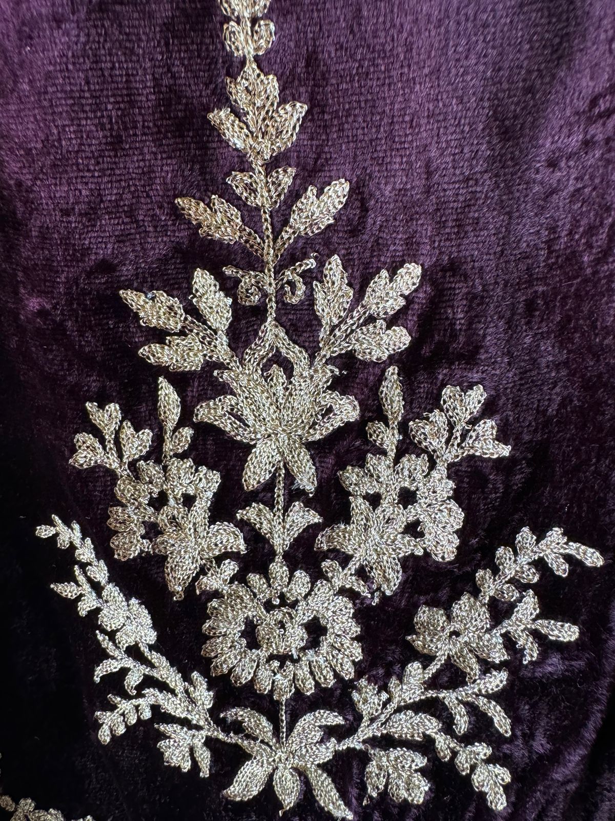 Shop our latest launch this winters of velvet suits with brasso shawls