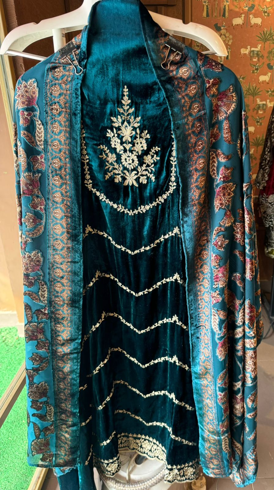 Shop our latest launch this winters of velvet suits with brasso shawls