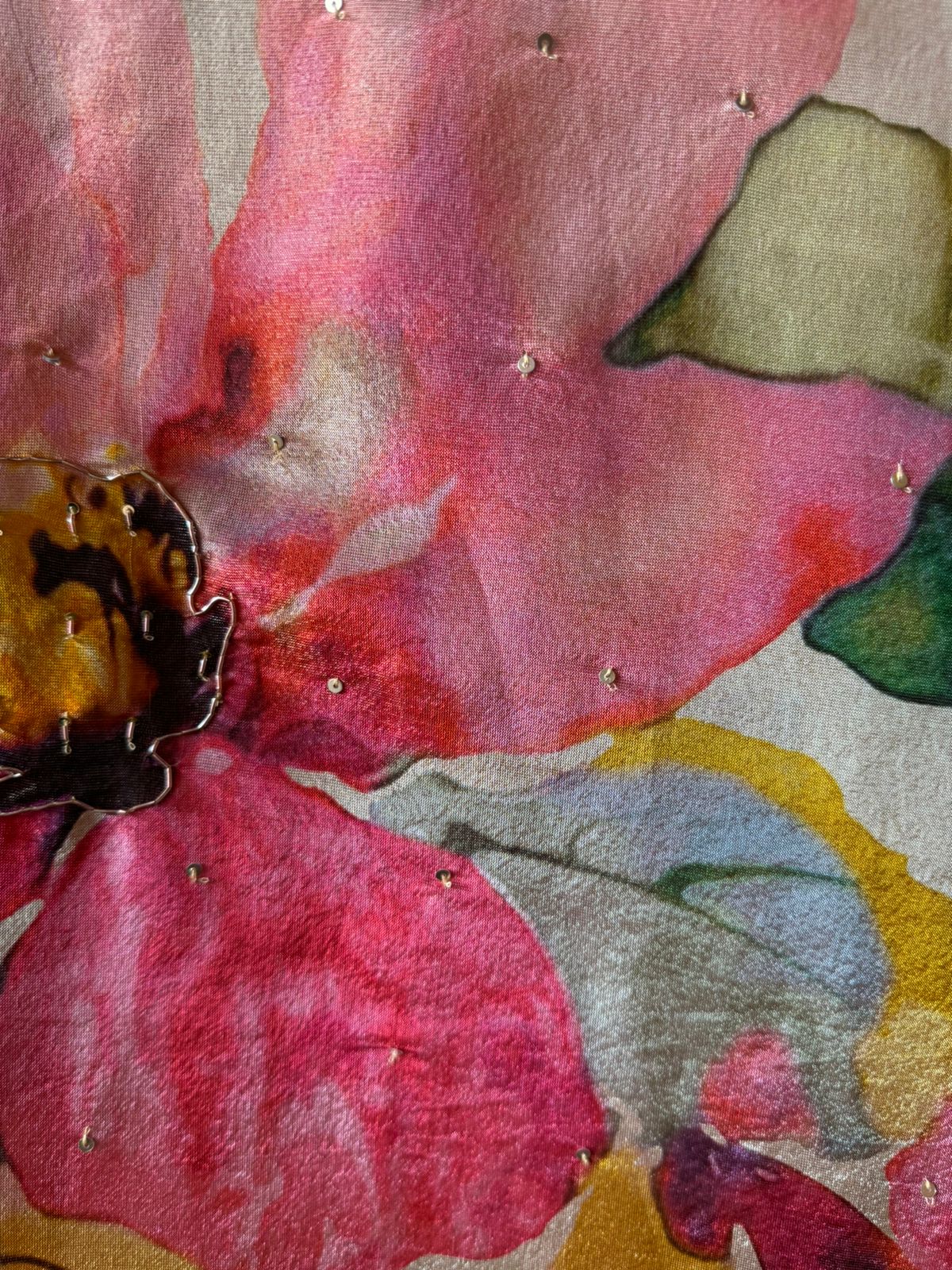 Lightweight soft tissue floral digital printed shirt