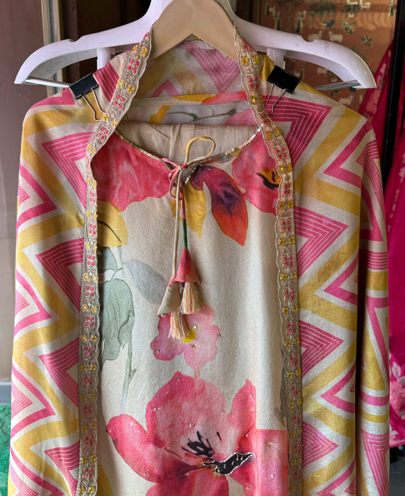 Lightweight soft tissue floral digital printed shirt