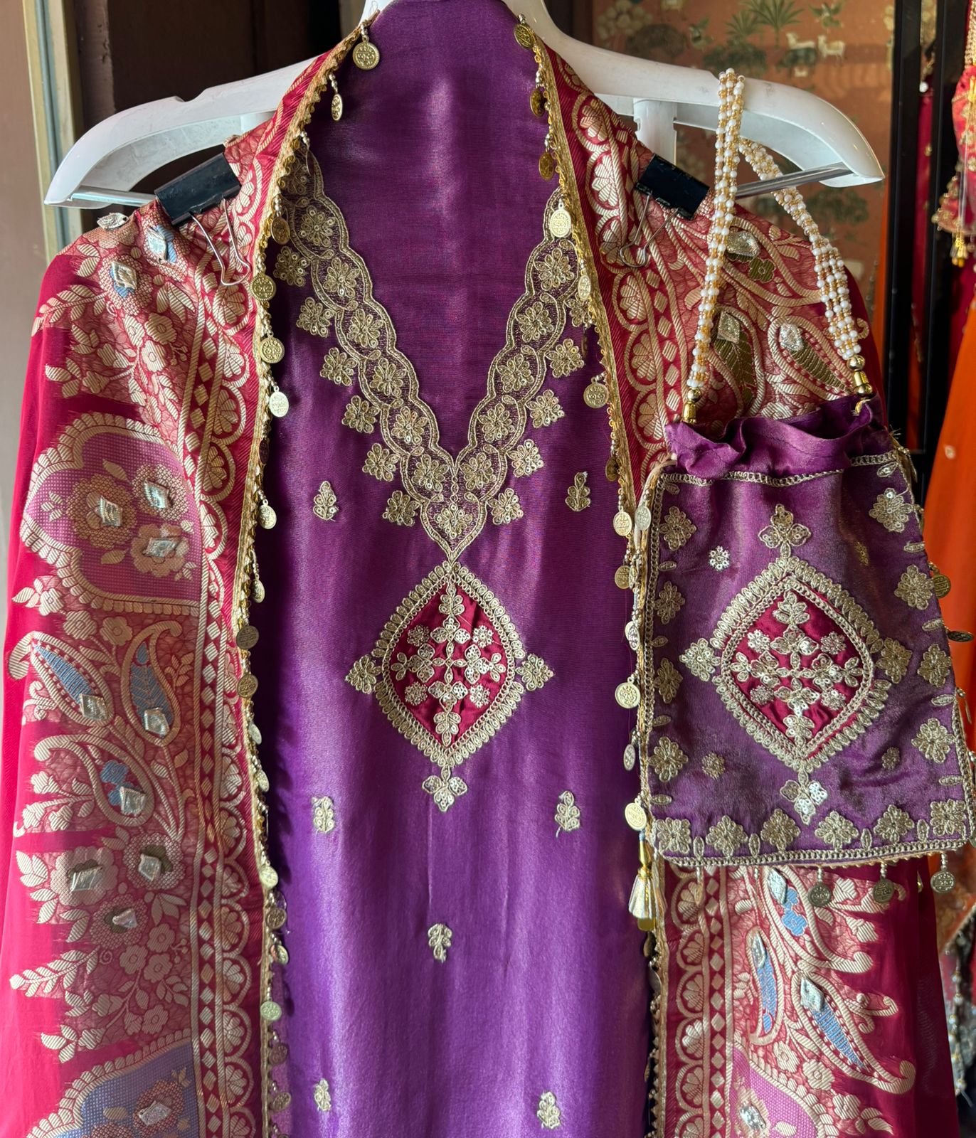 Pure 100% soft  tissue Unstitched shirt