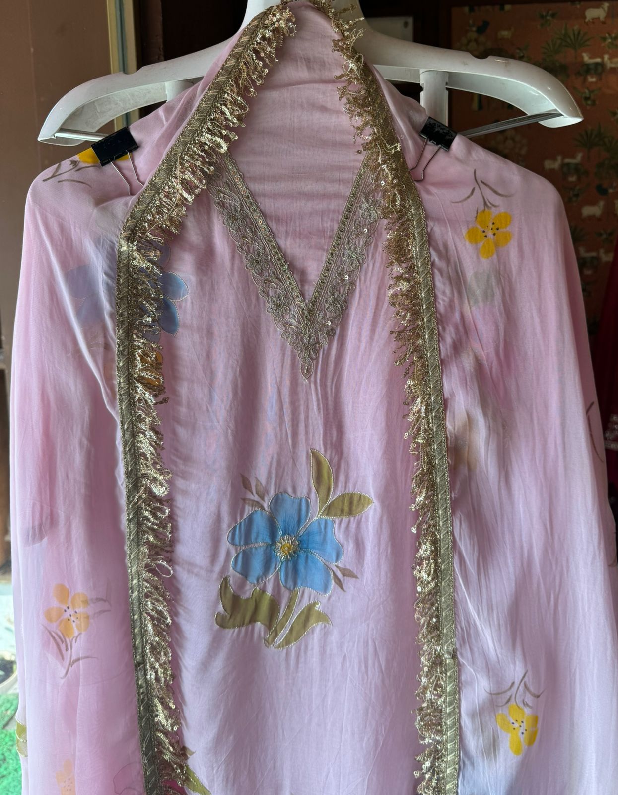 SHOP OUR LATEST COLLECTION OF HANDPAINTED SUITS