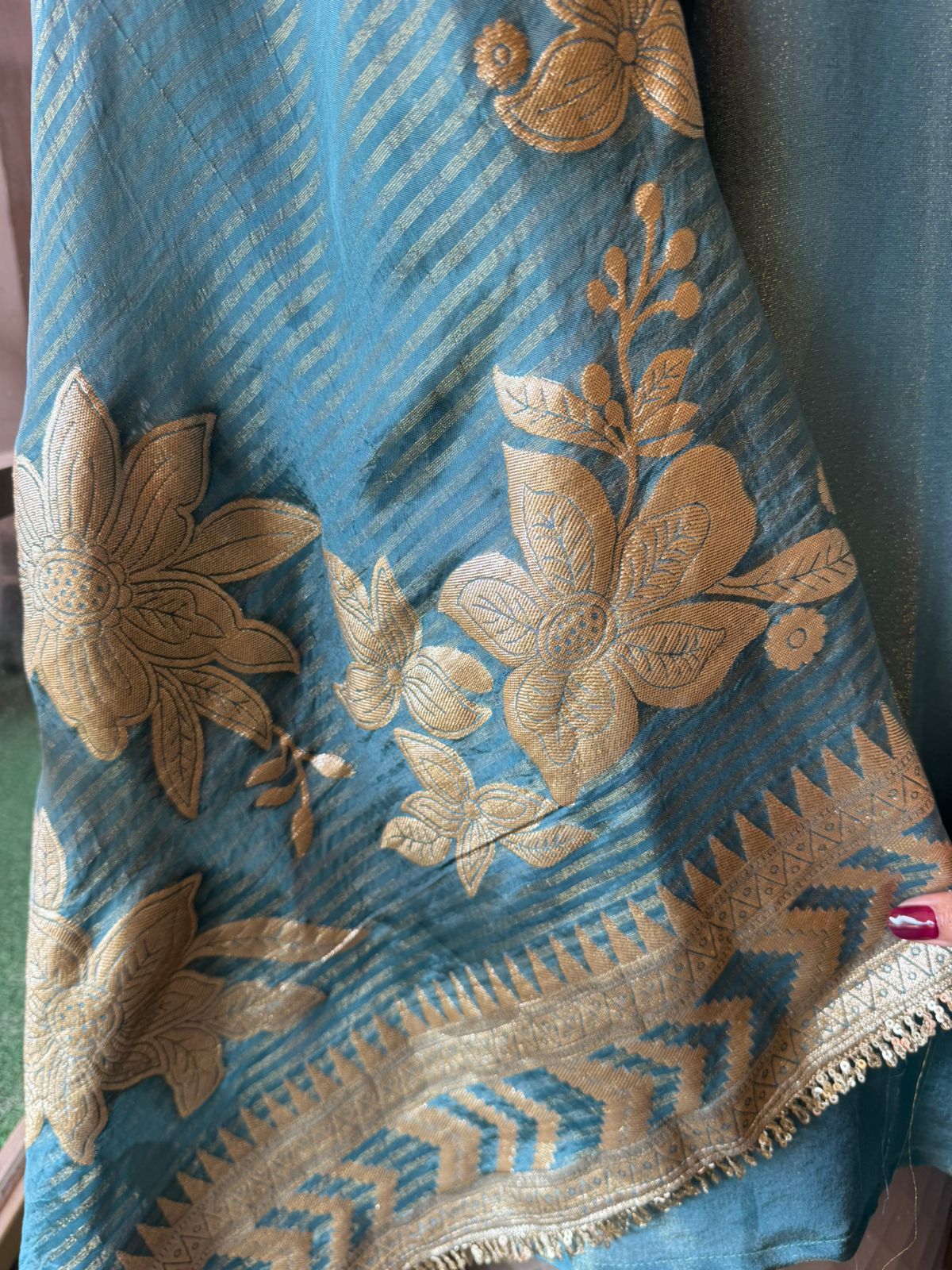 Shimmer tissue semi stitched suit