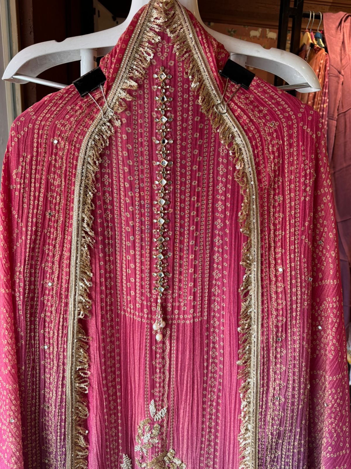 Crushed stretchable Tissue fabric