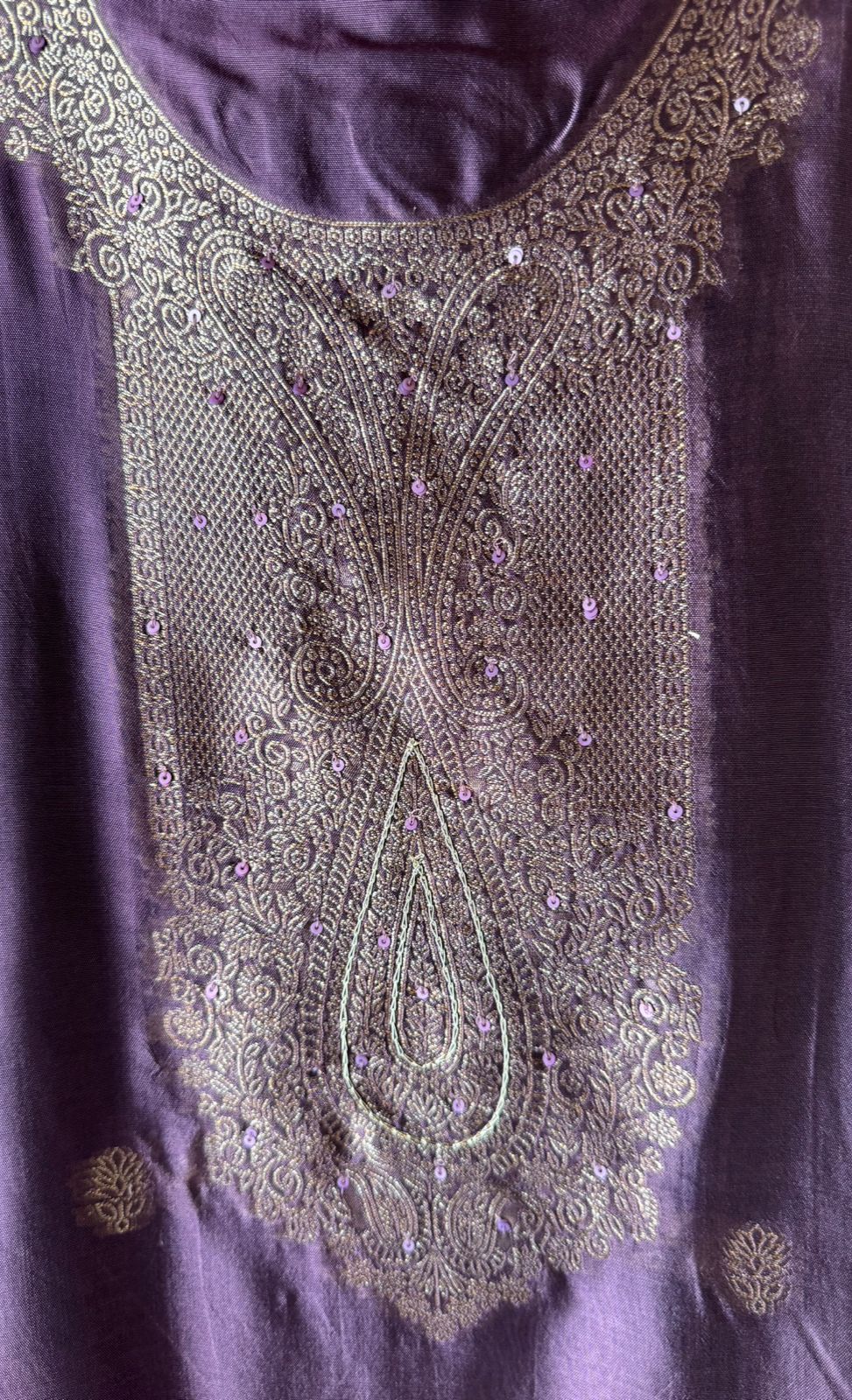 Pure 100% silk Suits with zari weavings concept on the full suit