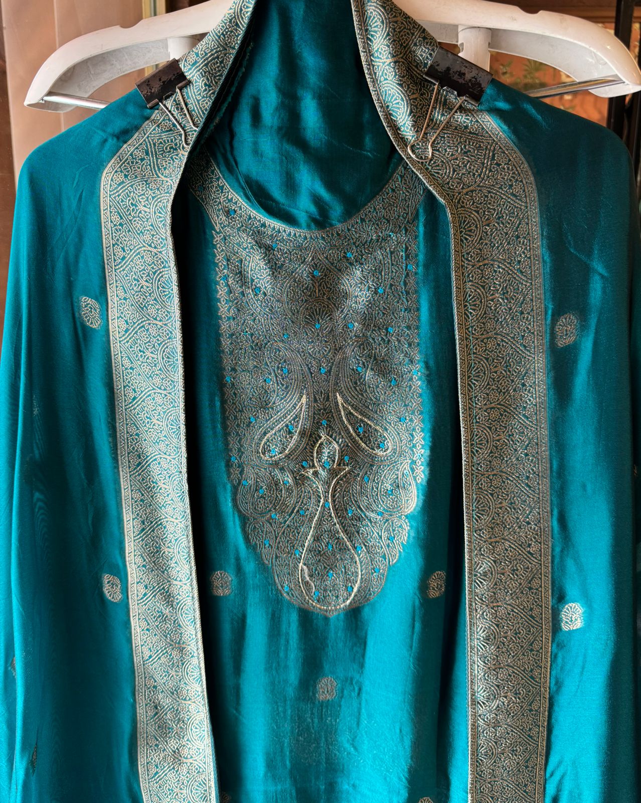Pure 100% silk Suits with zari weavings concept on the full suit
