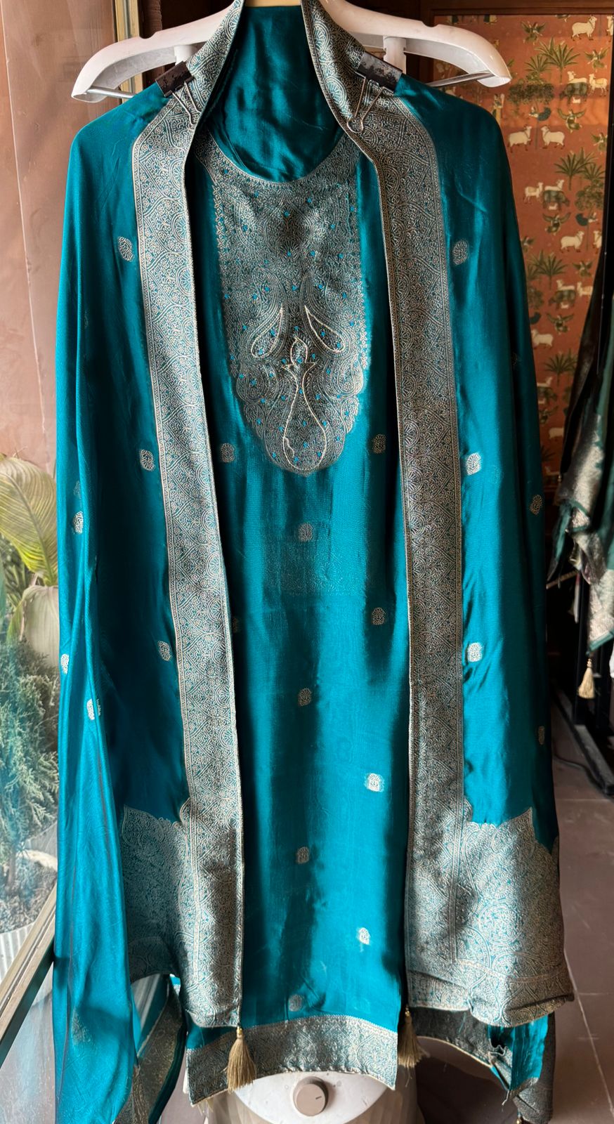 Pure 100% silk Suits with zari weavings concept on the full suit