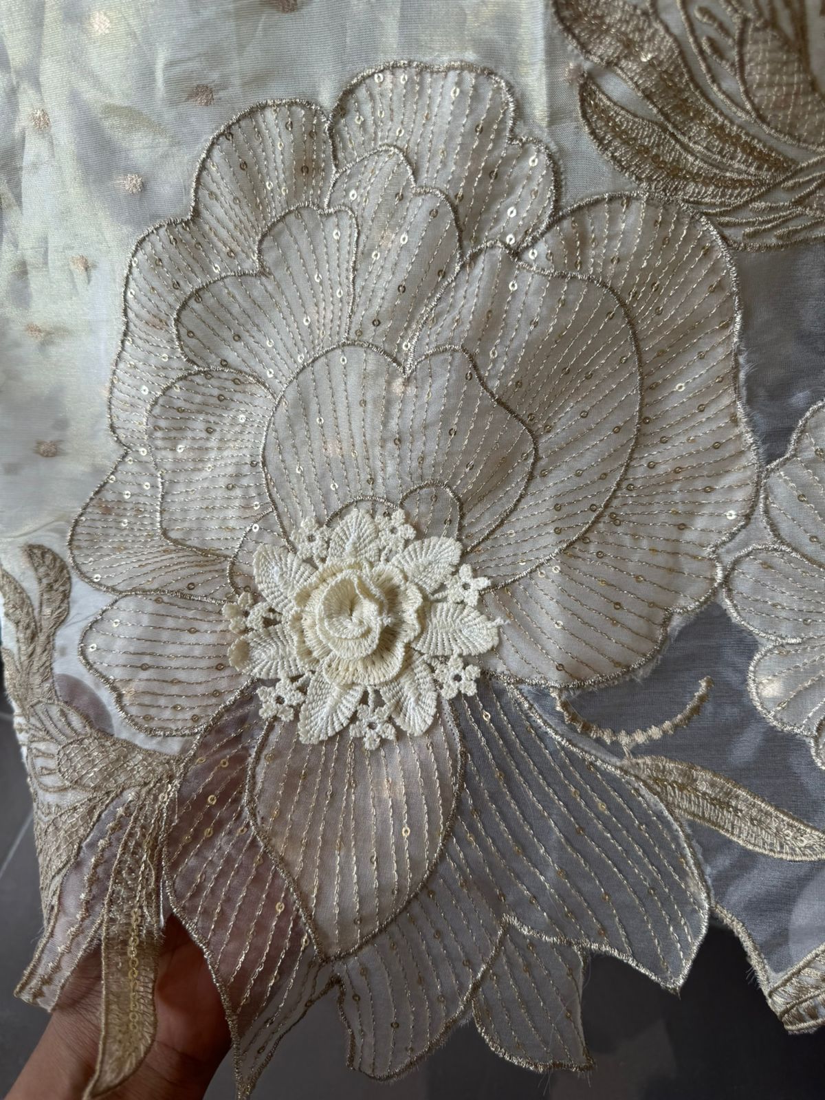 Soft shimmer tissue Unstitched Full size shirt