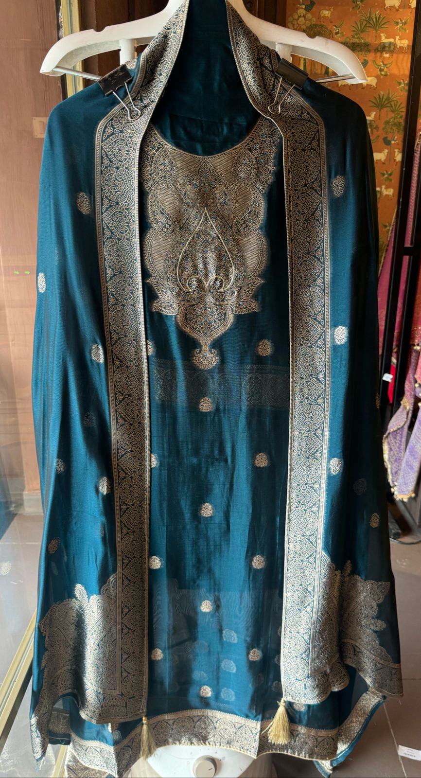 Pure 100% silk Suits with zari weavings concept