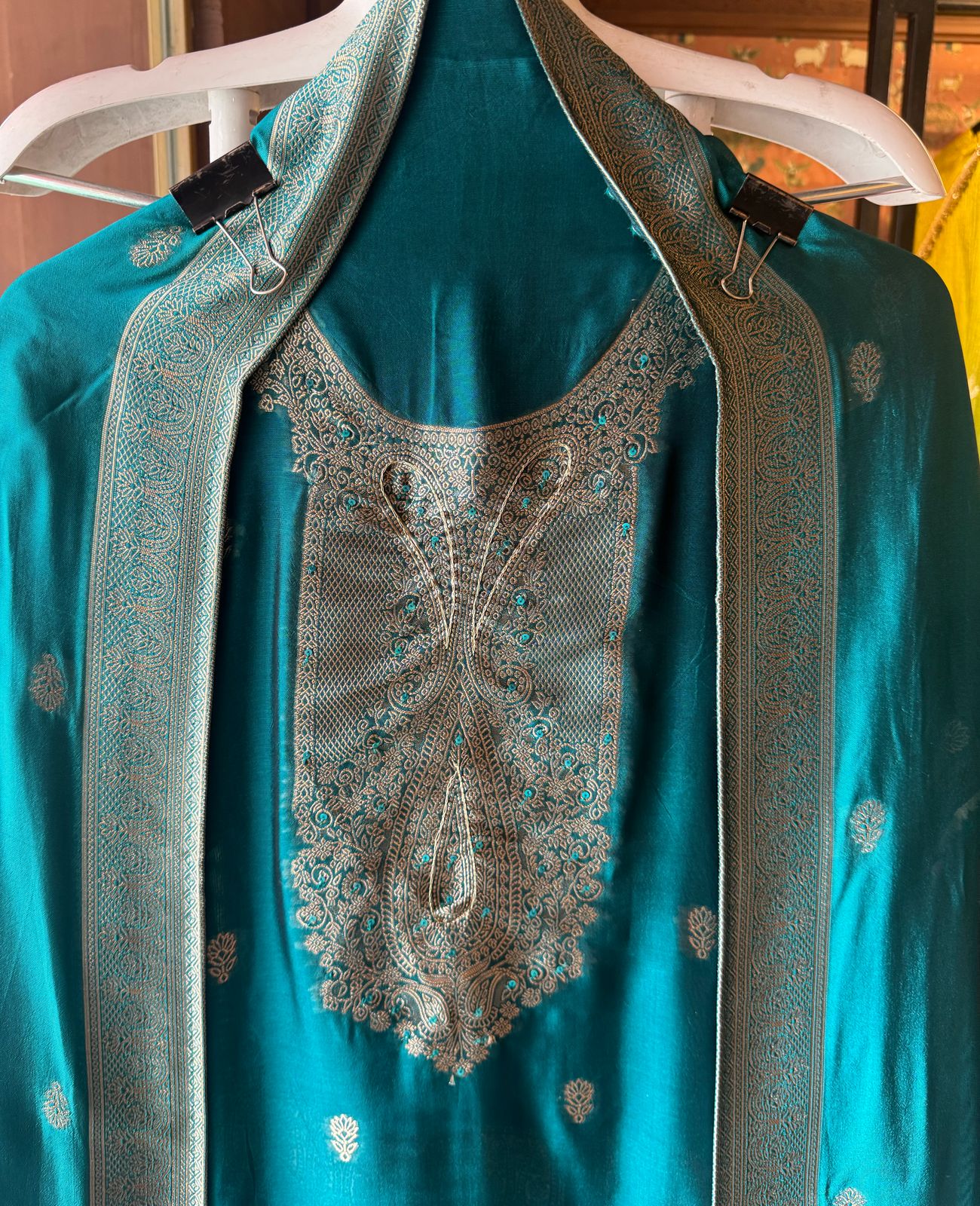 Pure 100% silk Suits with zari weavings concept