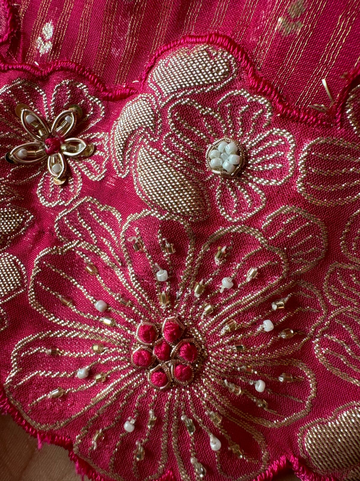 Self organza Bootidaar shirt with embroidered floral