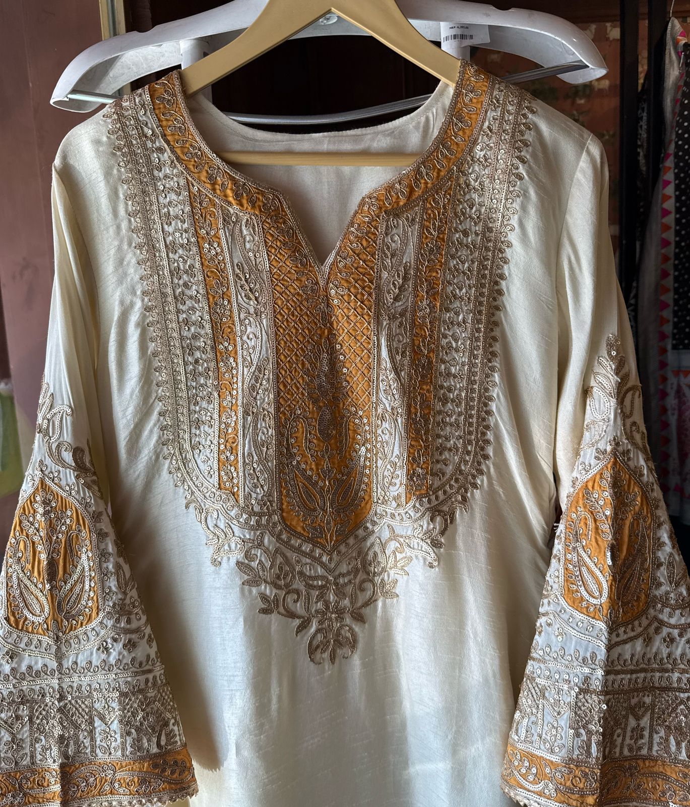 Pure 100% raw silk Kurta with Very beautiful Gold