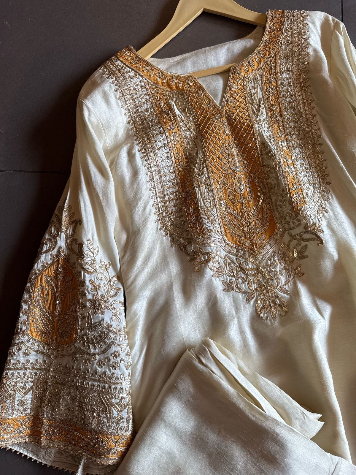 Pure 100% raw silk Kurta with Very beautiful Gold
