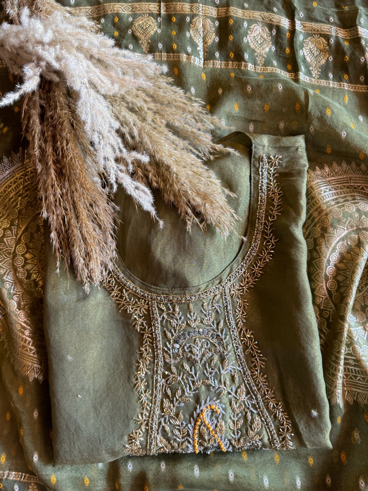 Shimmer tissue semi stitched suit