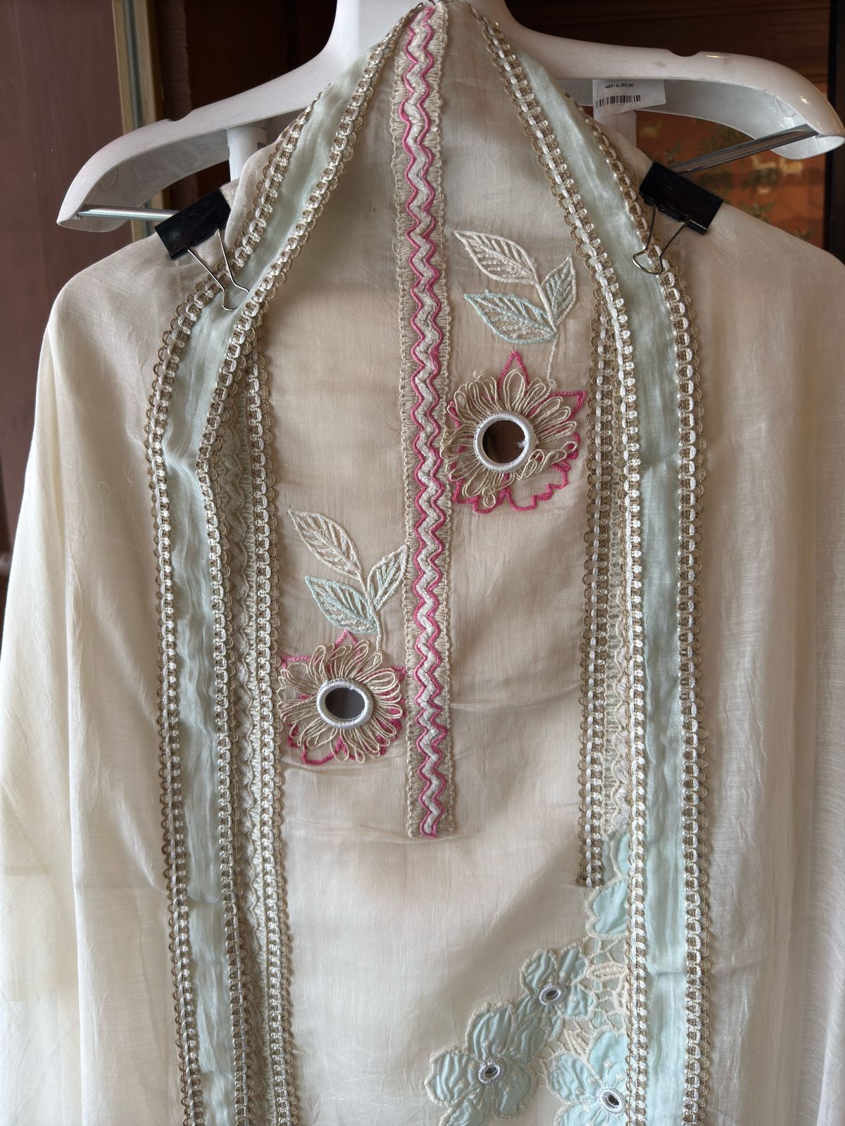 Shop our latest design on Mul chanderi cotton